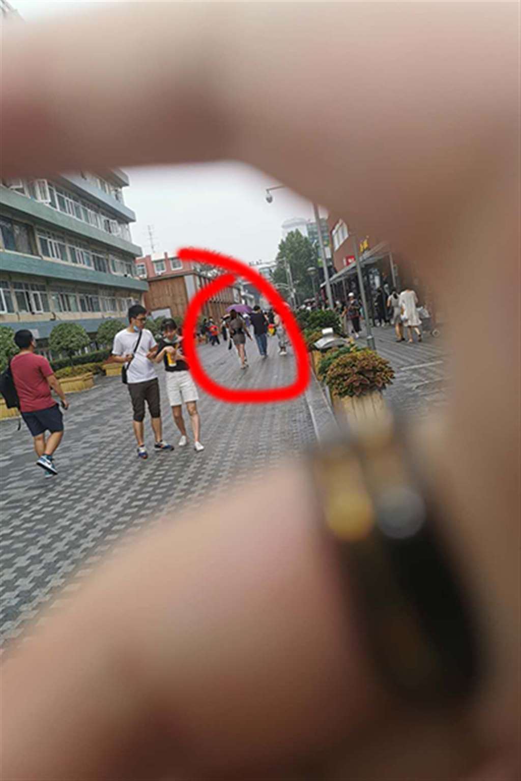 图片[3]-【街拍之魂赛帖】豹纹短裙-街拍流行馆