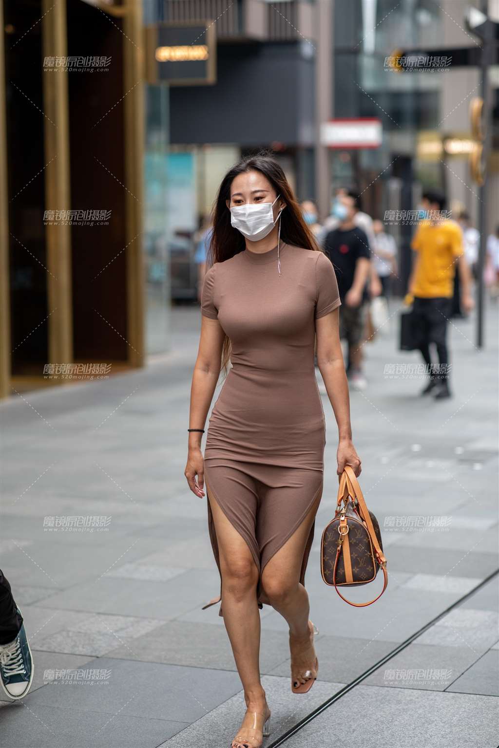图片[1]-性感修身裙-街拍流行馆