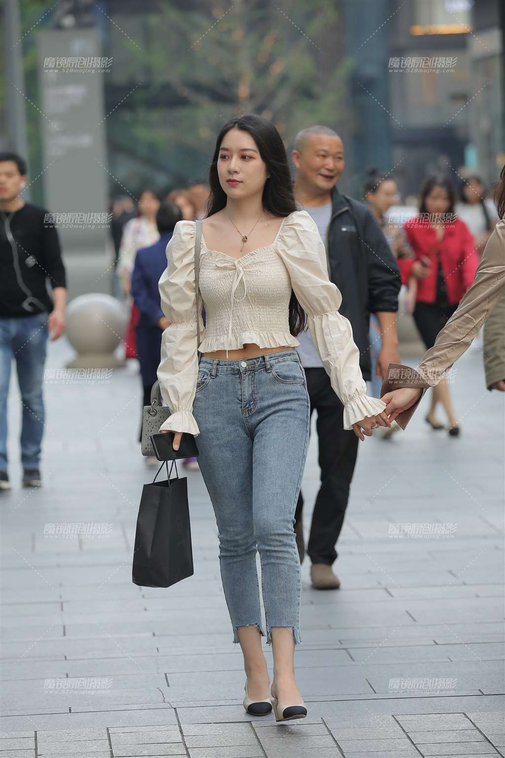 【补档】甜美牛仔裤美眉-流行馆