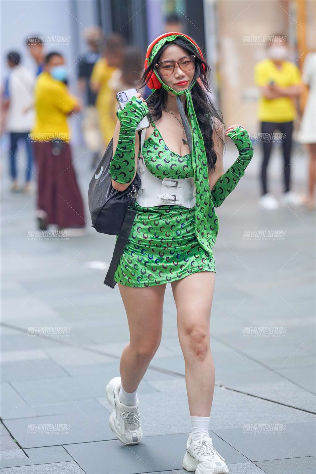 图片[5]-绿裙小妹-街拍流行馆
