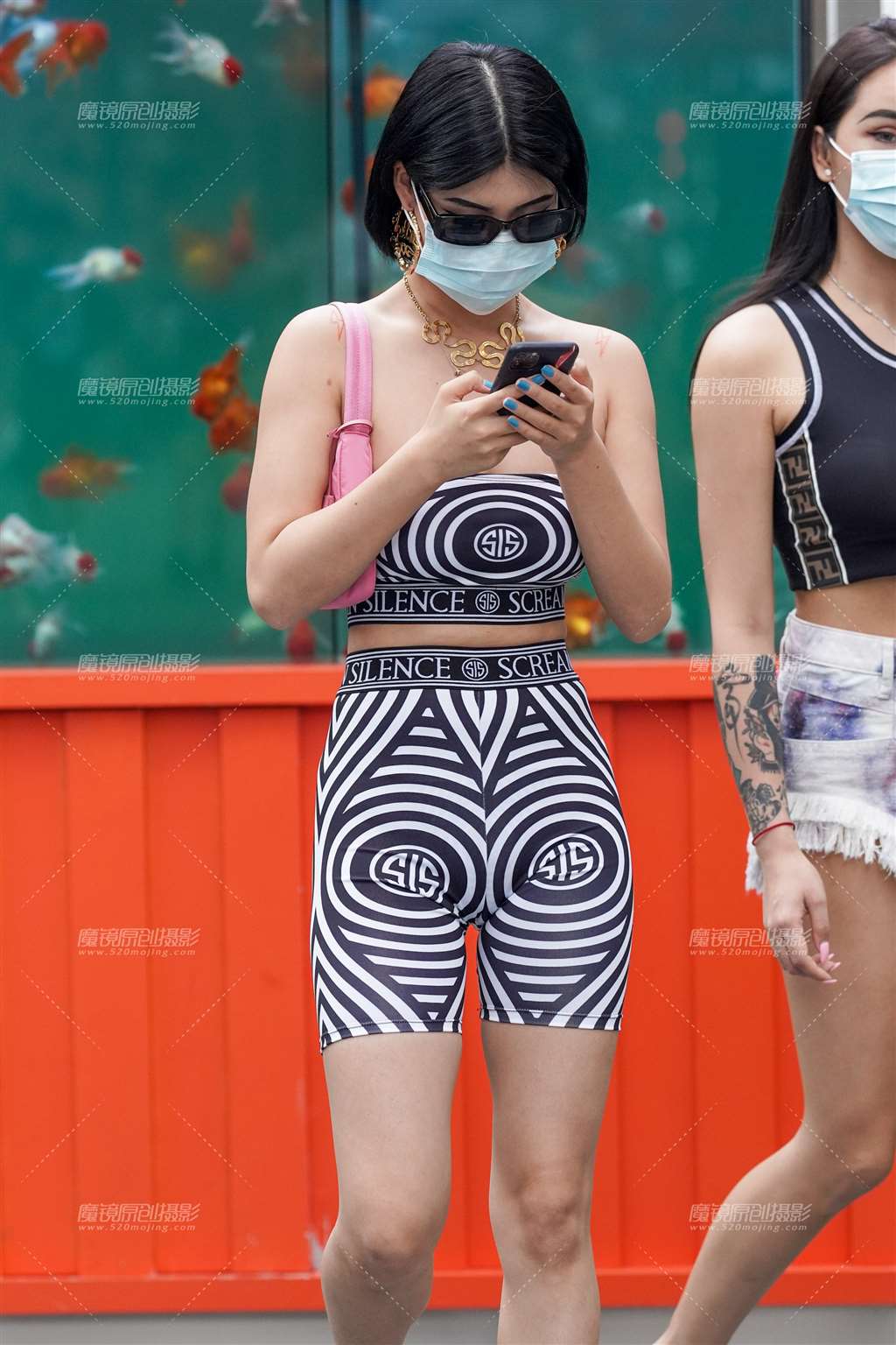 图片[3]-性感小斑马-街拍流行馆