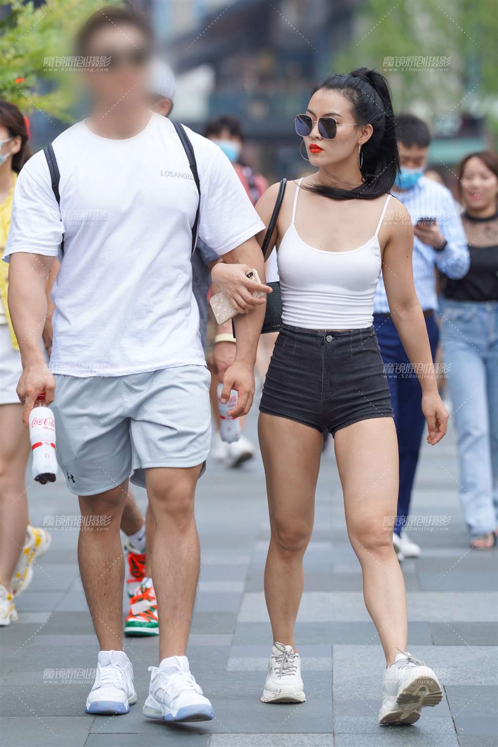 图片[3]-紧牛热裤-街拍流行馆