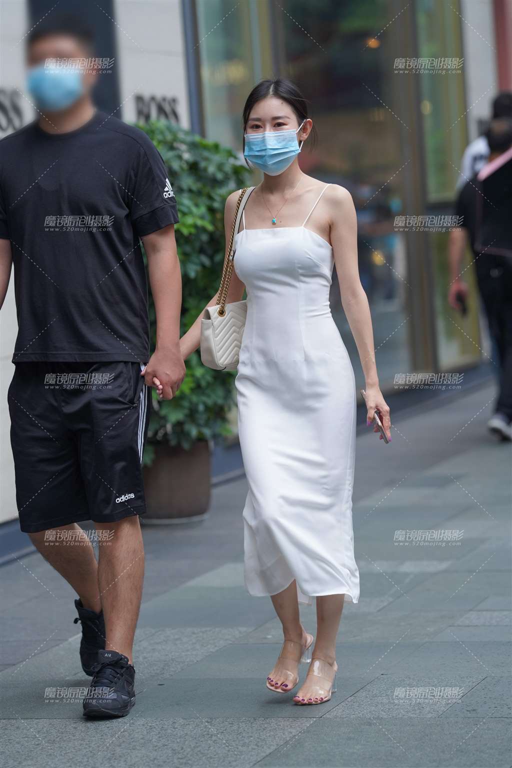 图片[1]-白裙-街拍流行馆