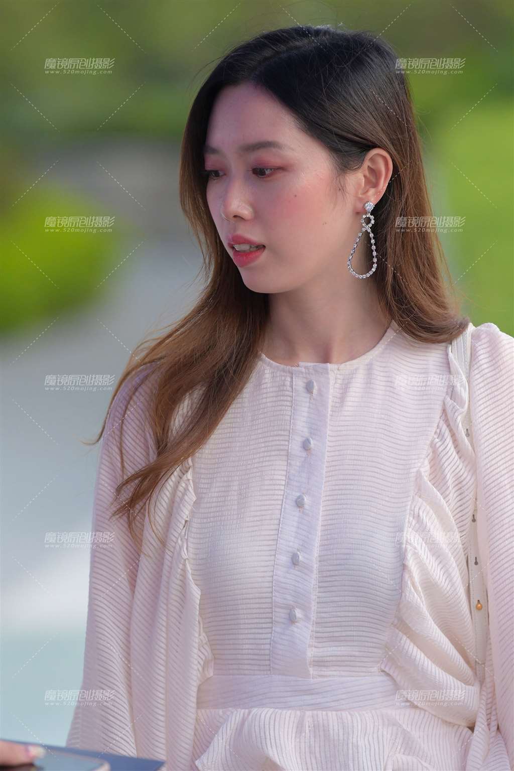 图片[1]-清纯的：微胖肉腿女孩-街拍流行馆