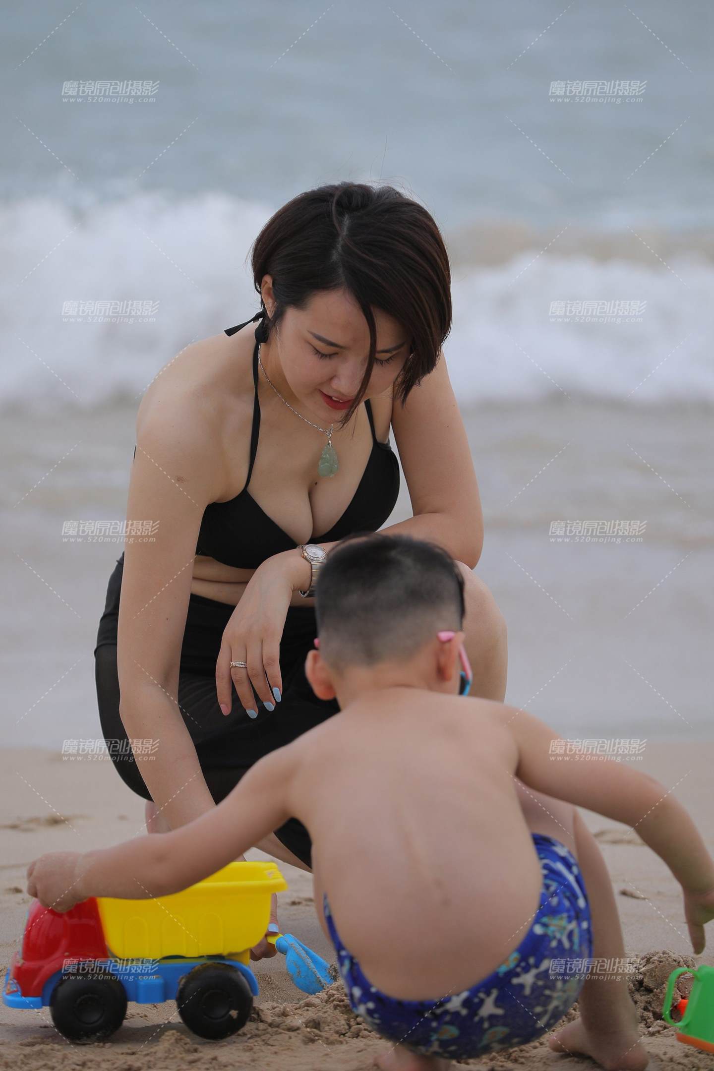 图片[4]-海边性感de辣妈-街拍流行馆