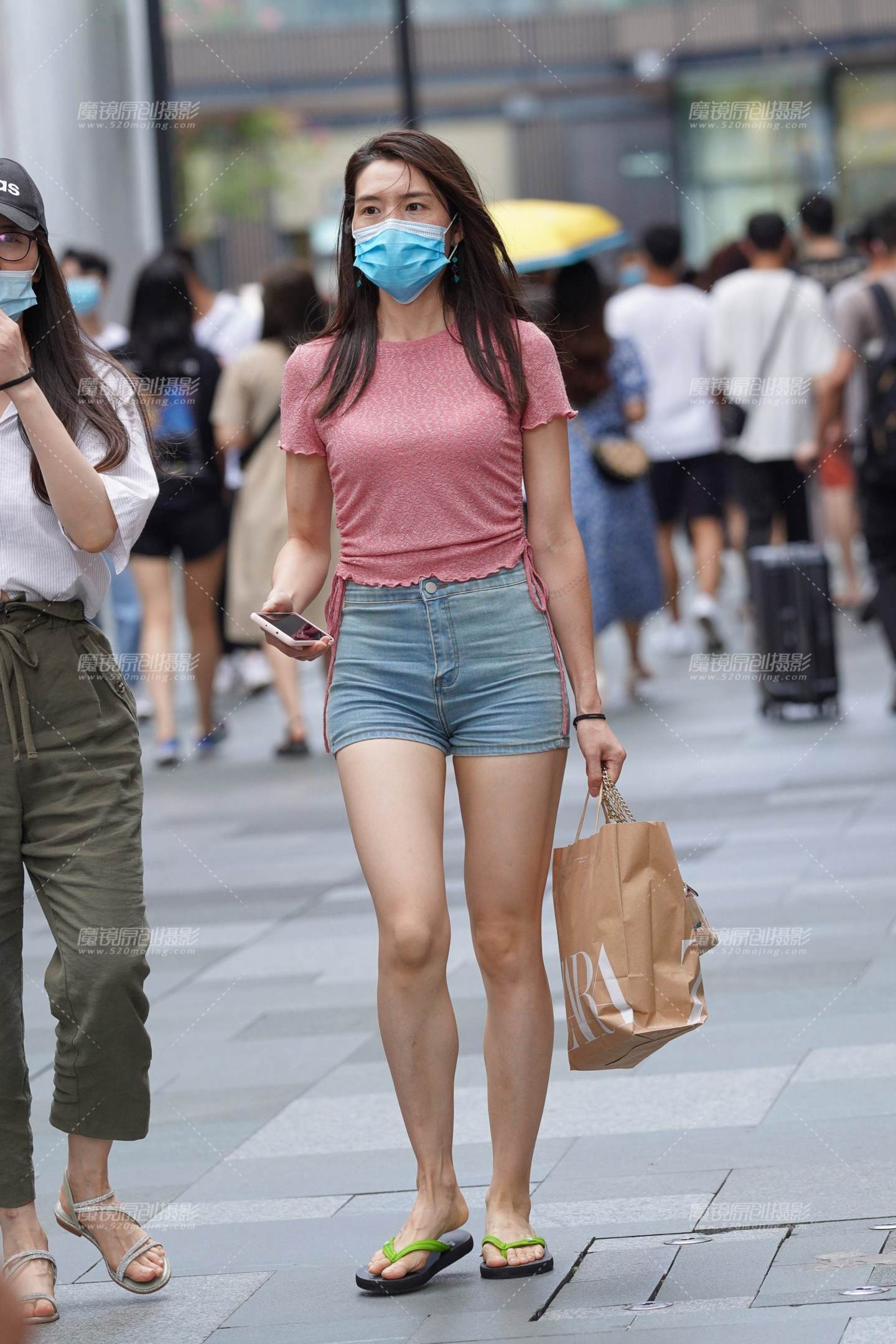 图片[1]-紧牛热裤-街拍流行馆