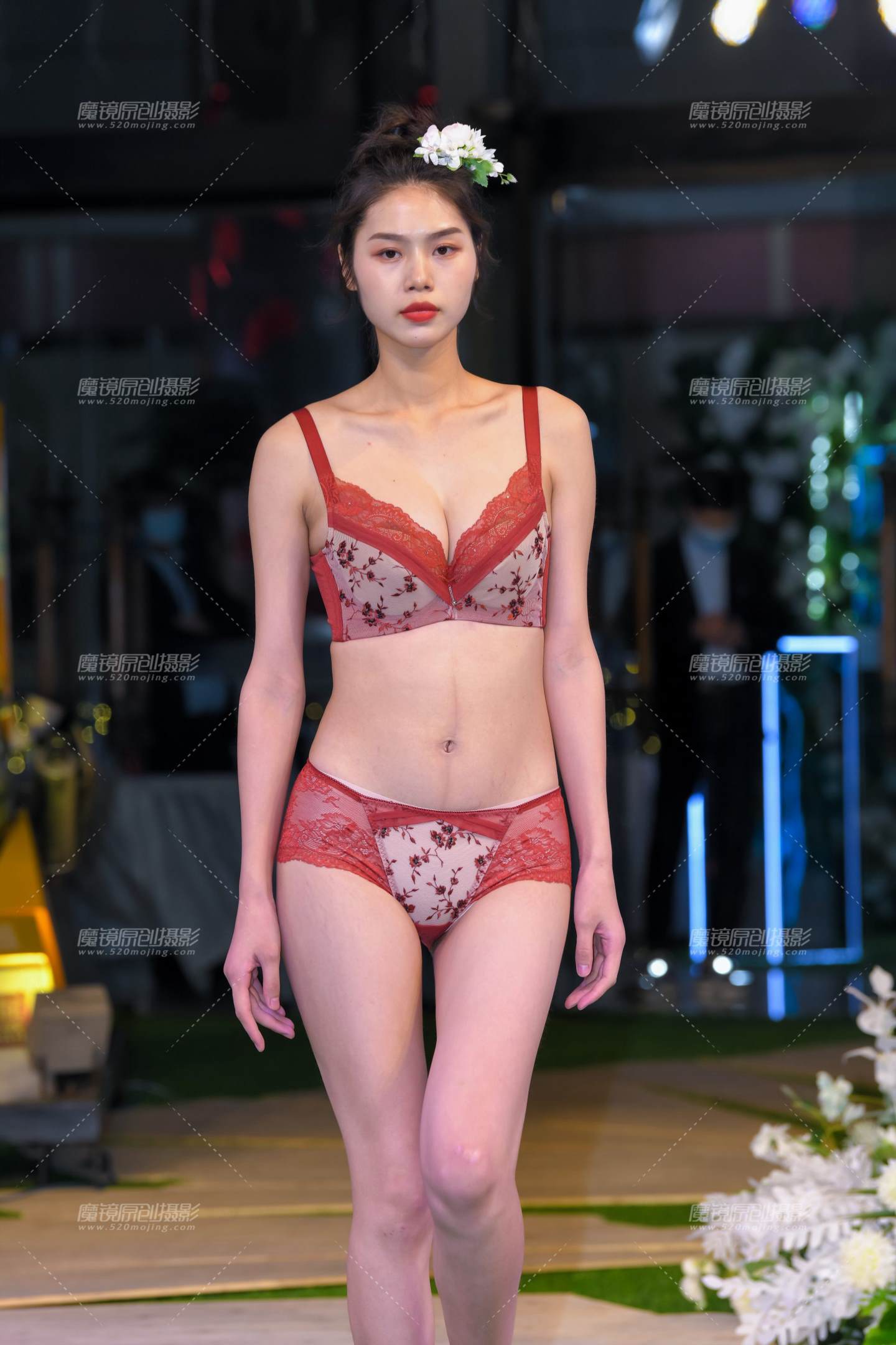 图片[1]-三八女神秀-街拍流行馆