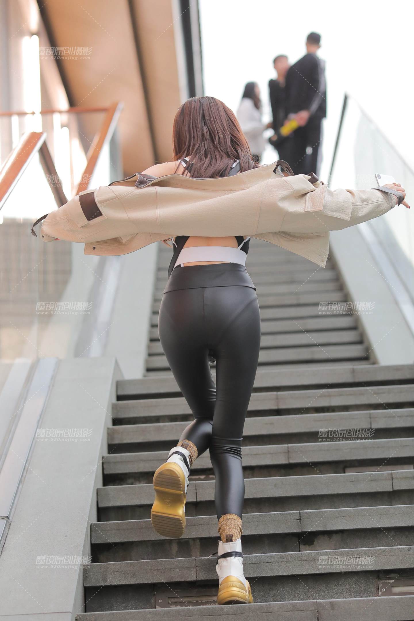 图片[2]-时尚美女-街拍流行馆