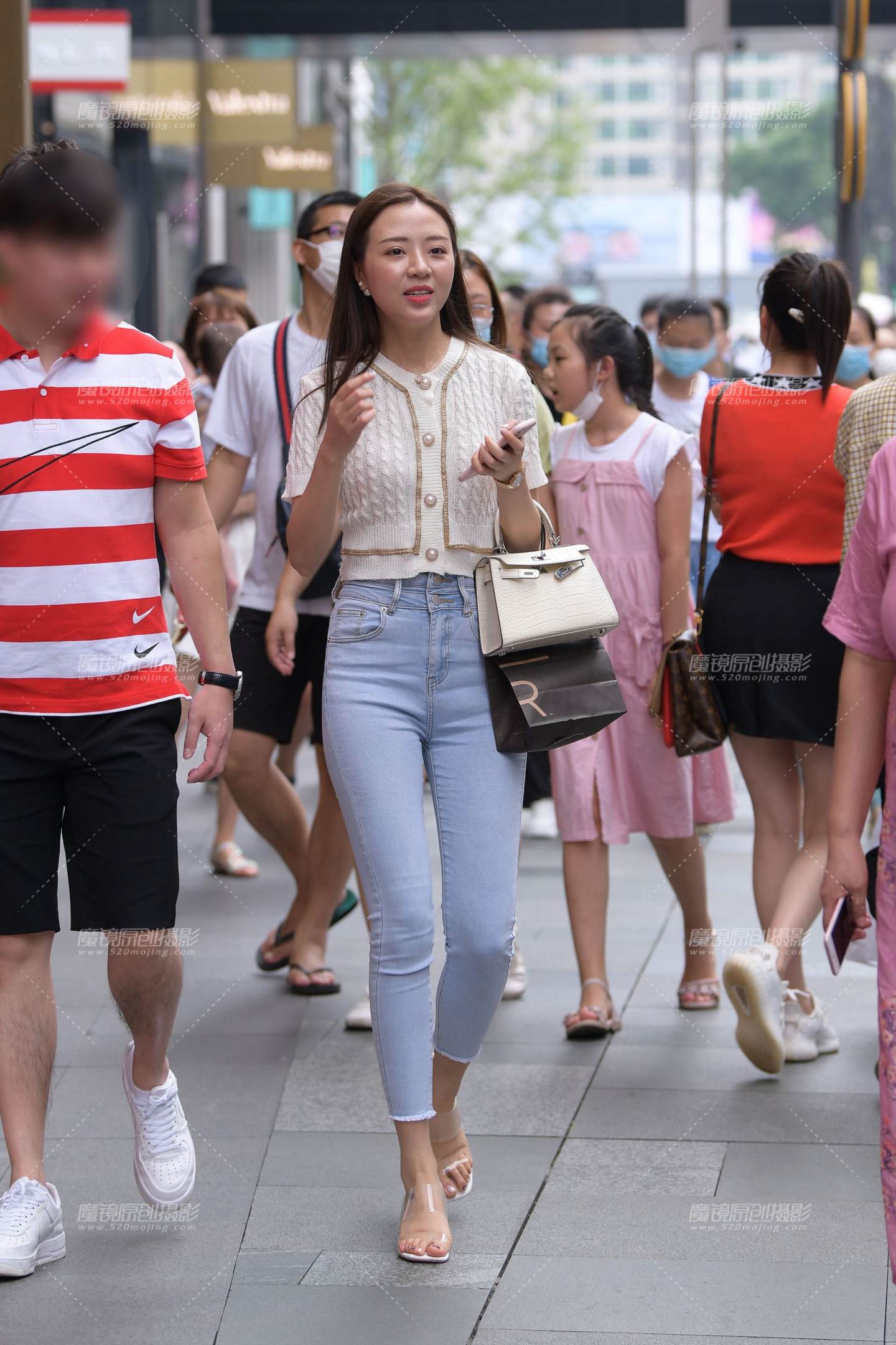 图片[1]-熟悉的高挑紧牛女友-街拍流行馆
