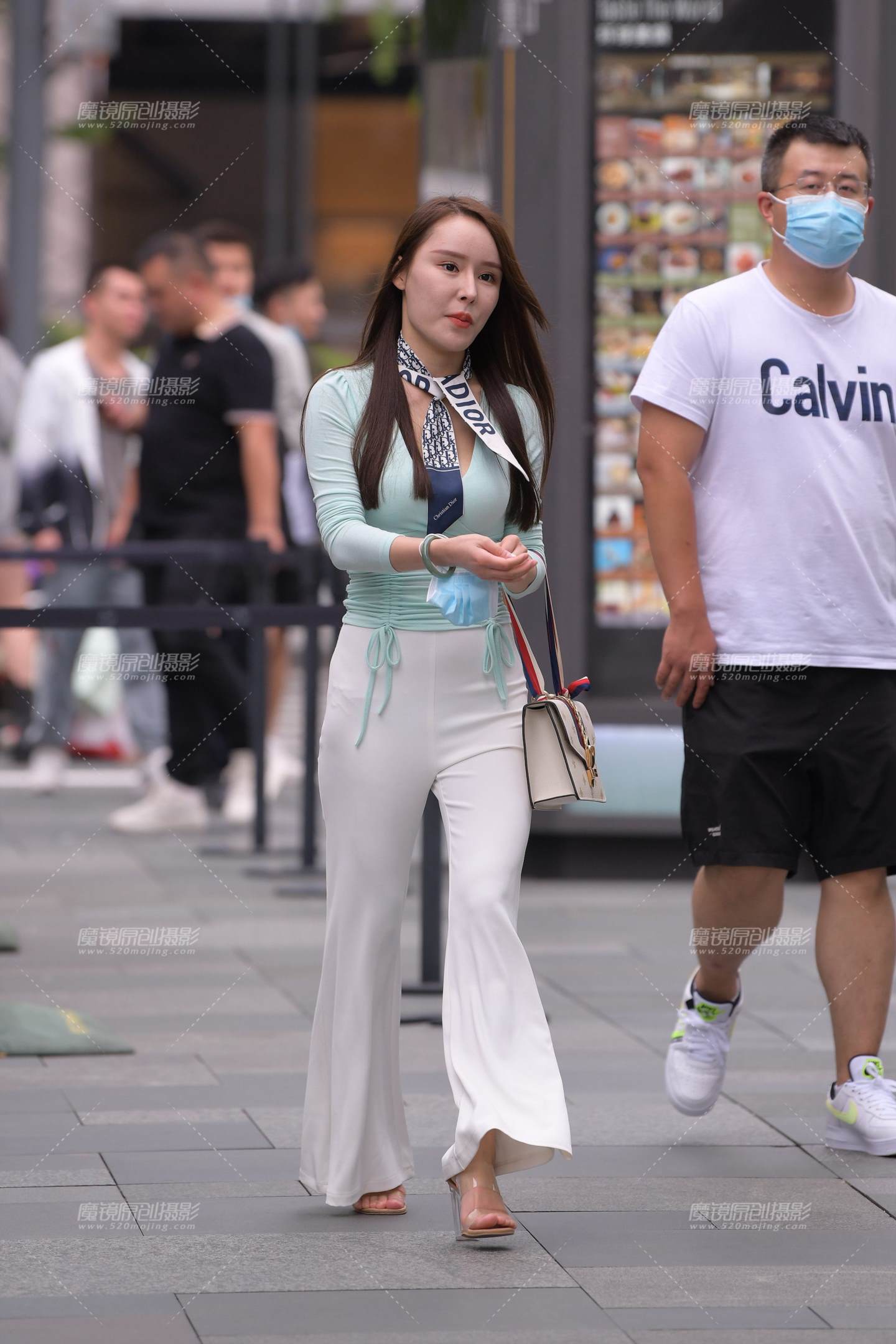 图片[3]-销魂白裤-街拍流行馆