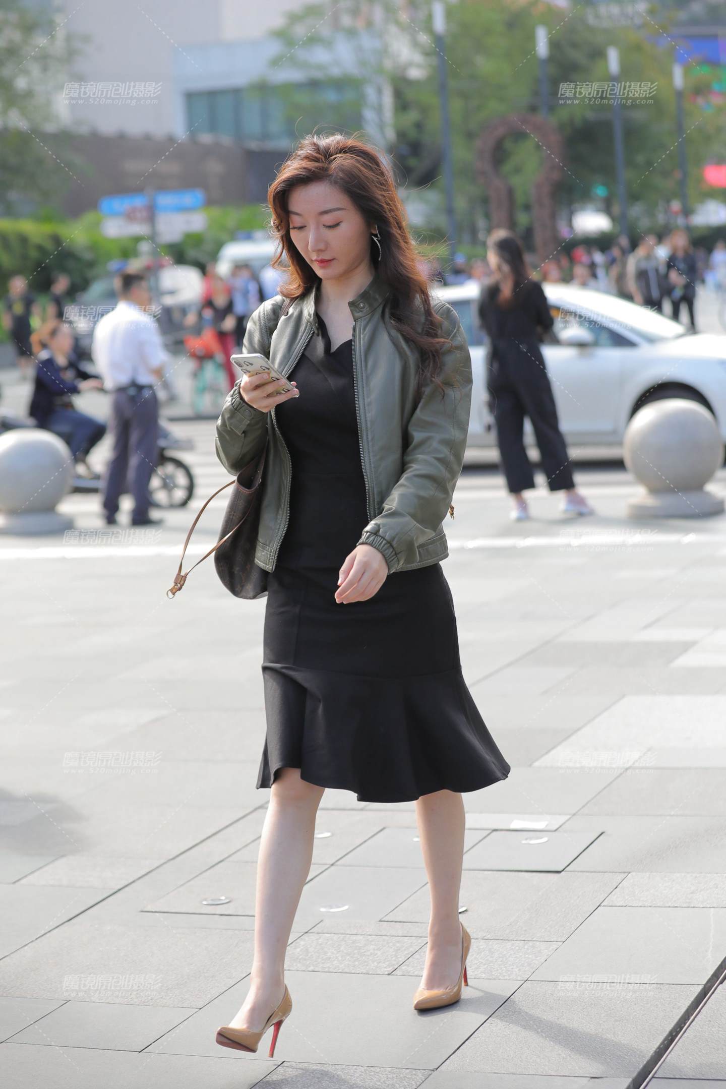 图片[1]-气质美妇-街拍流行馆