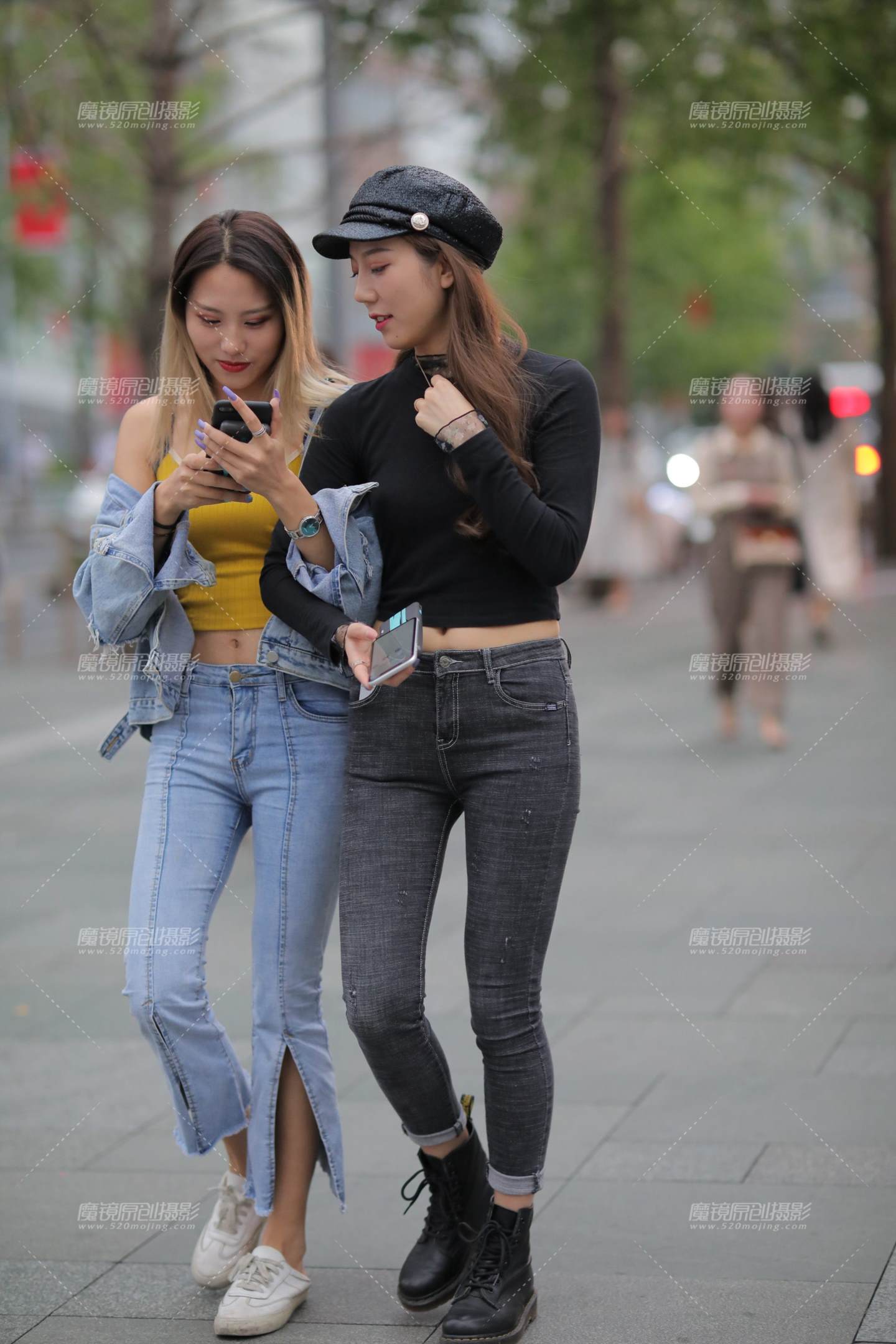 图片[1]-牛仔裤美眉-街拍流行馆