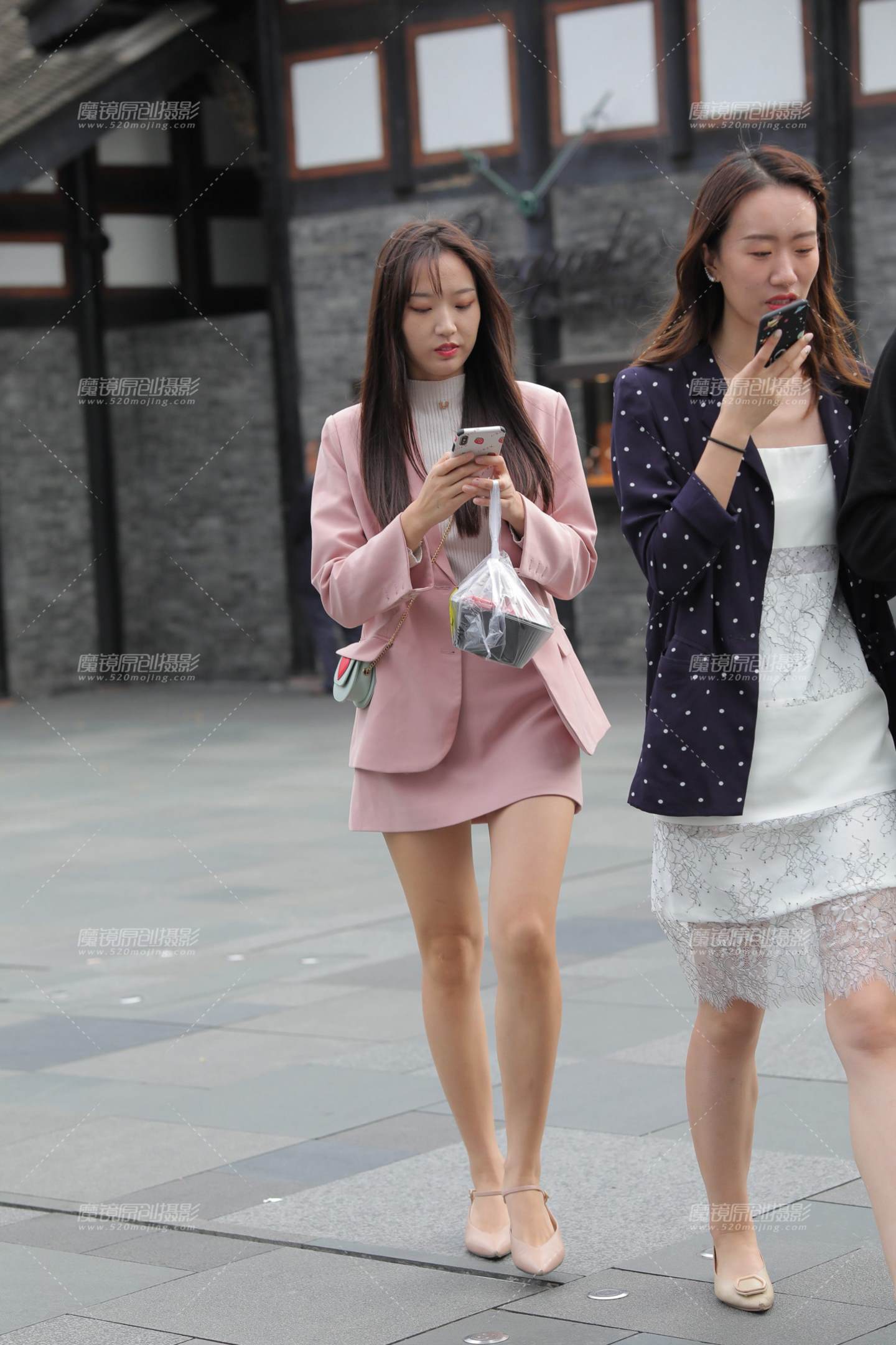 图片[5]-制服美眉-街拍流行馆
