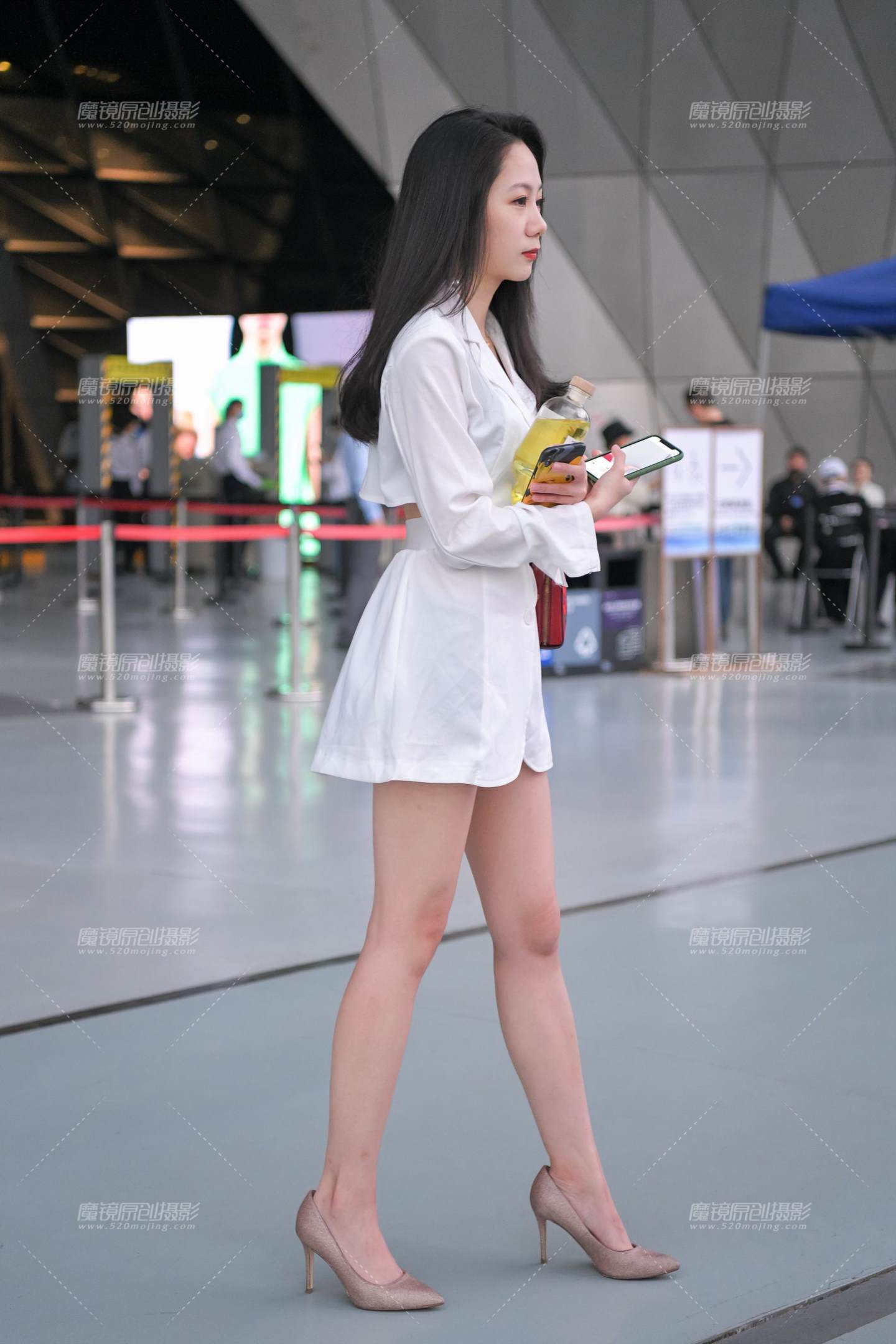 图片[4]-白裙高跟美女-街拍流行馆