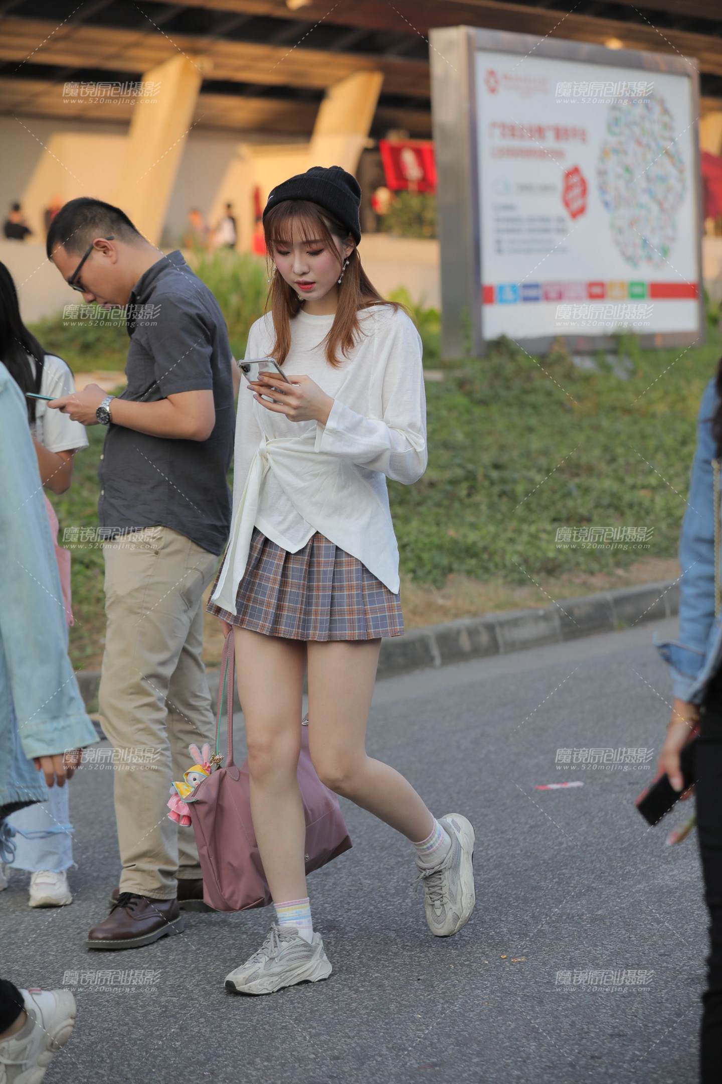 图片[1]-可爱系女生-街拍流行馆