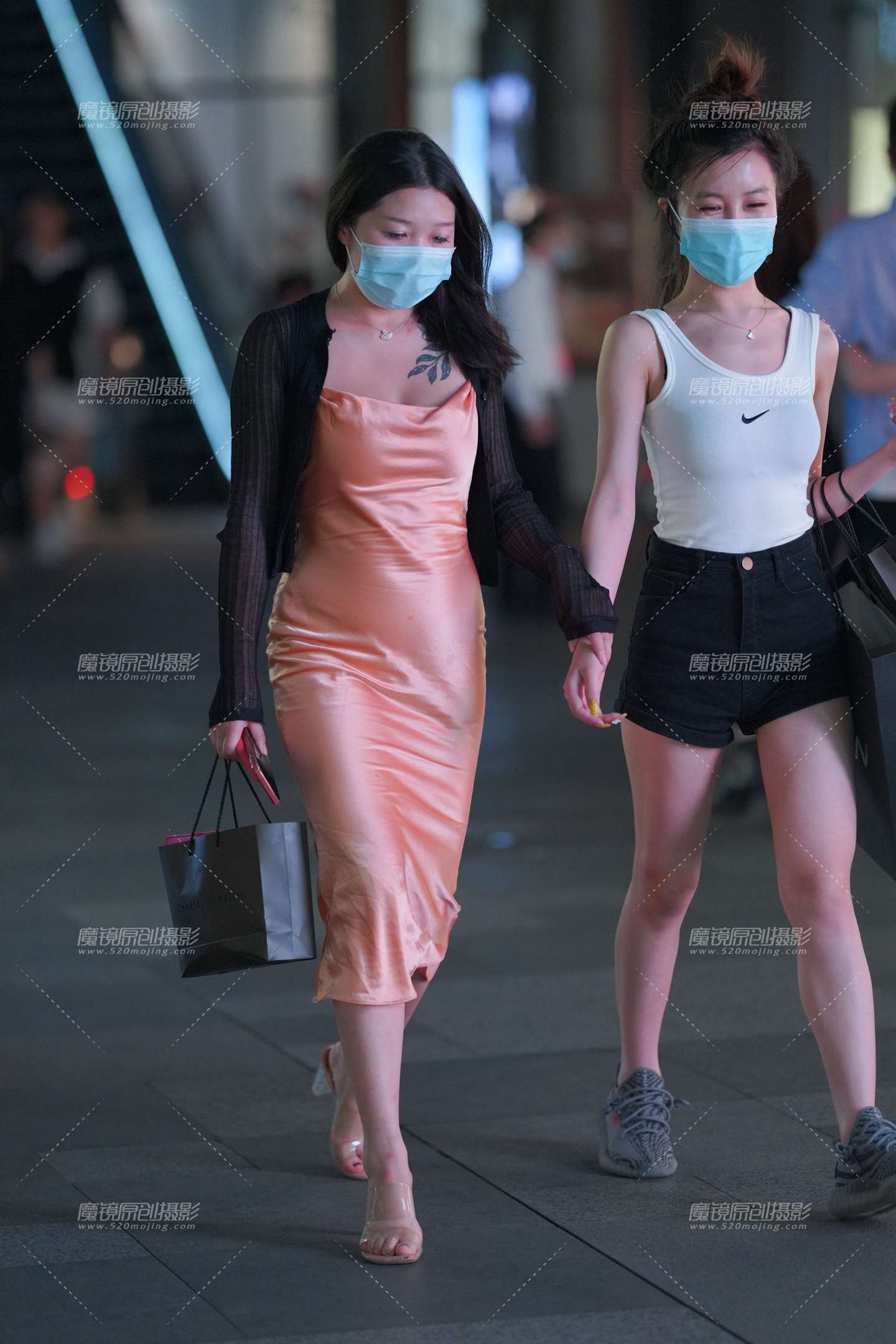 图片[1]-裙子不错-街拍流行馆