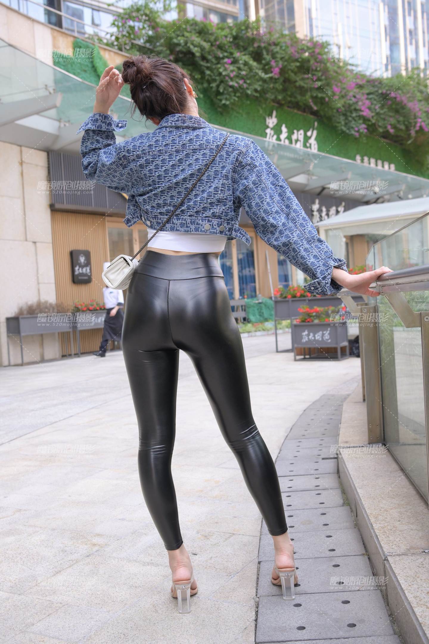 图片[3]-不熟悉的街道-街拍流行馆
