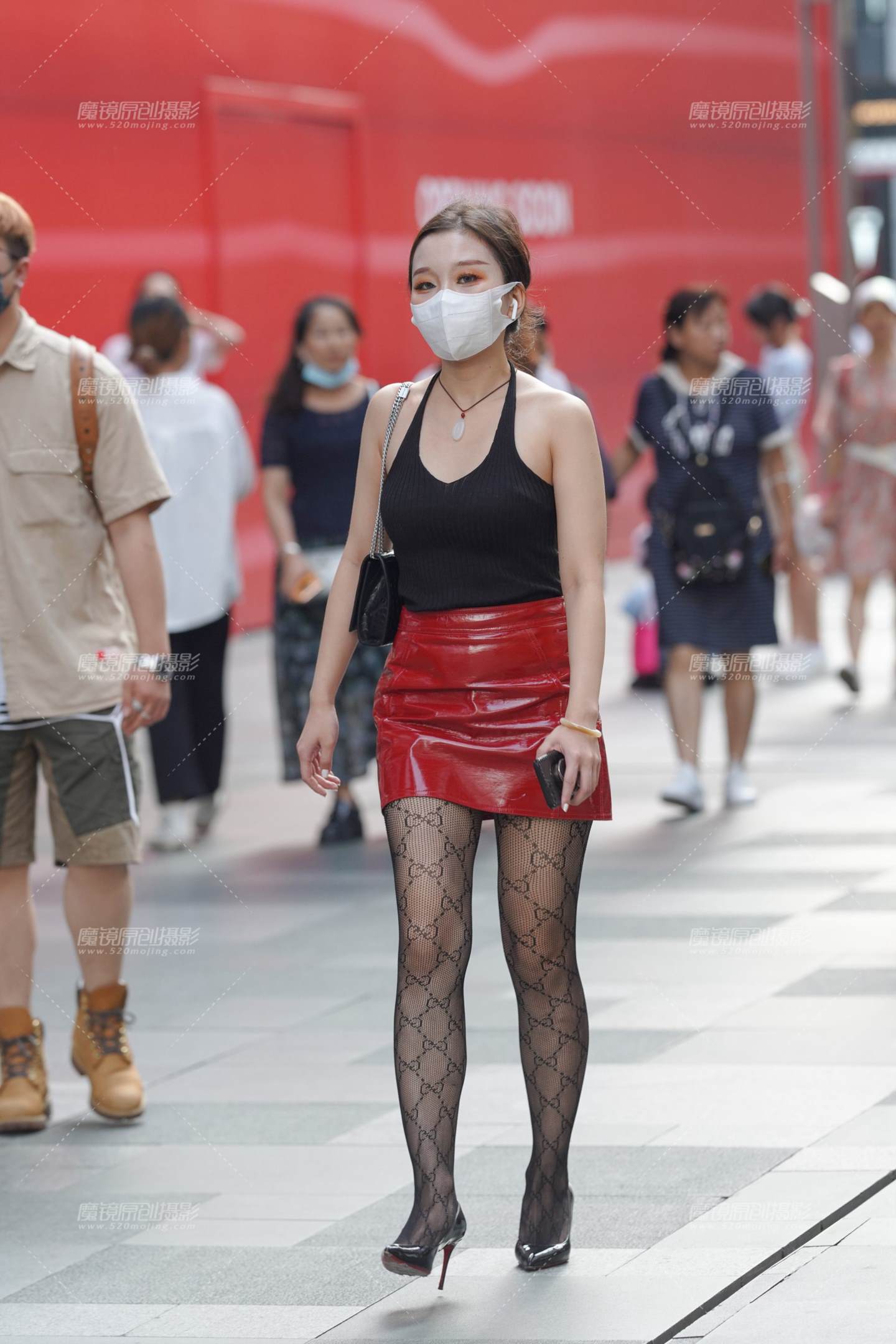 图片[1]-轻熟女的魅力娓娓道来-街拍流行馆