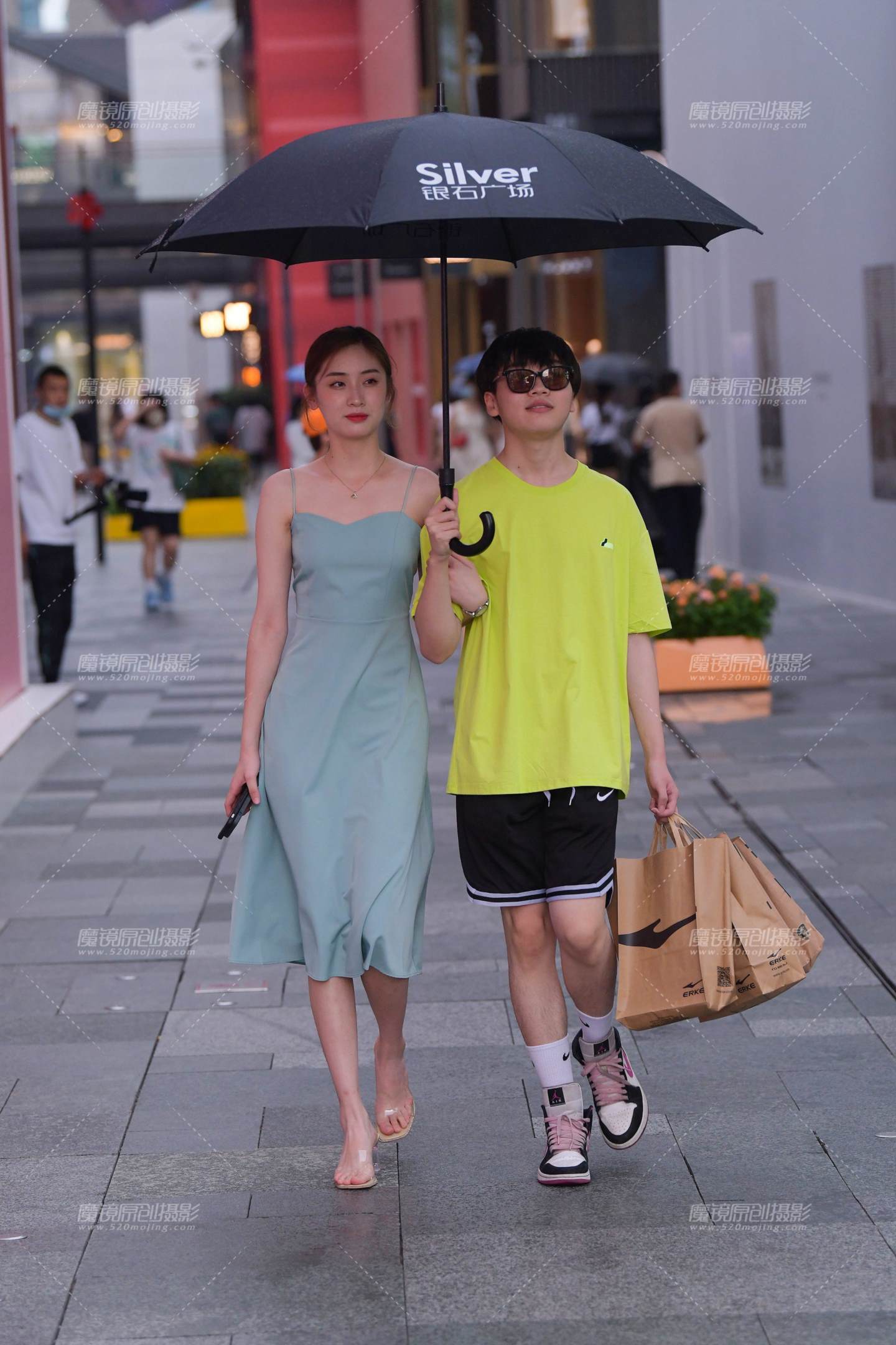 图片[5]-搭讪气质美女-街拍流行馆