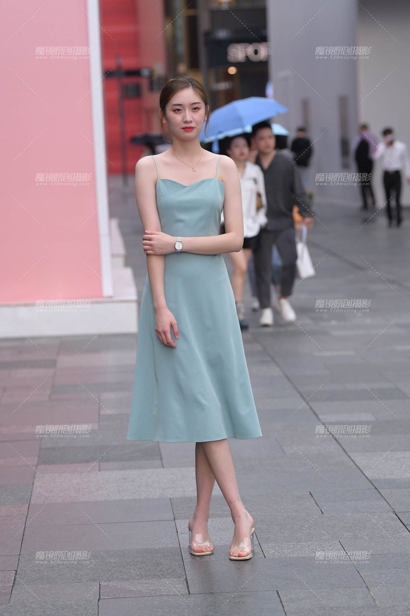 图片[1]-搭讪气质美女-街拍流行馆