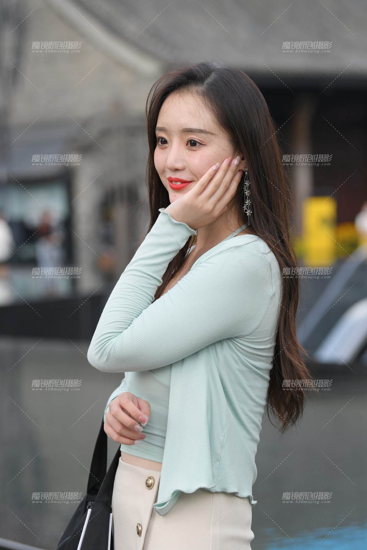 图片[3]-白皙女孩-街拍流行馆