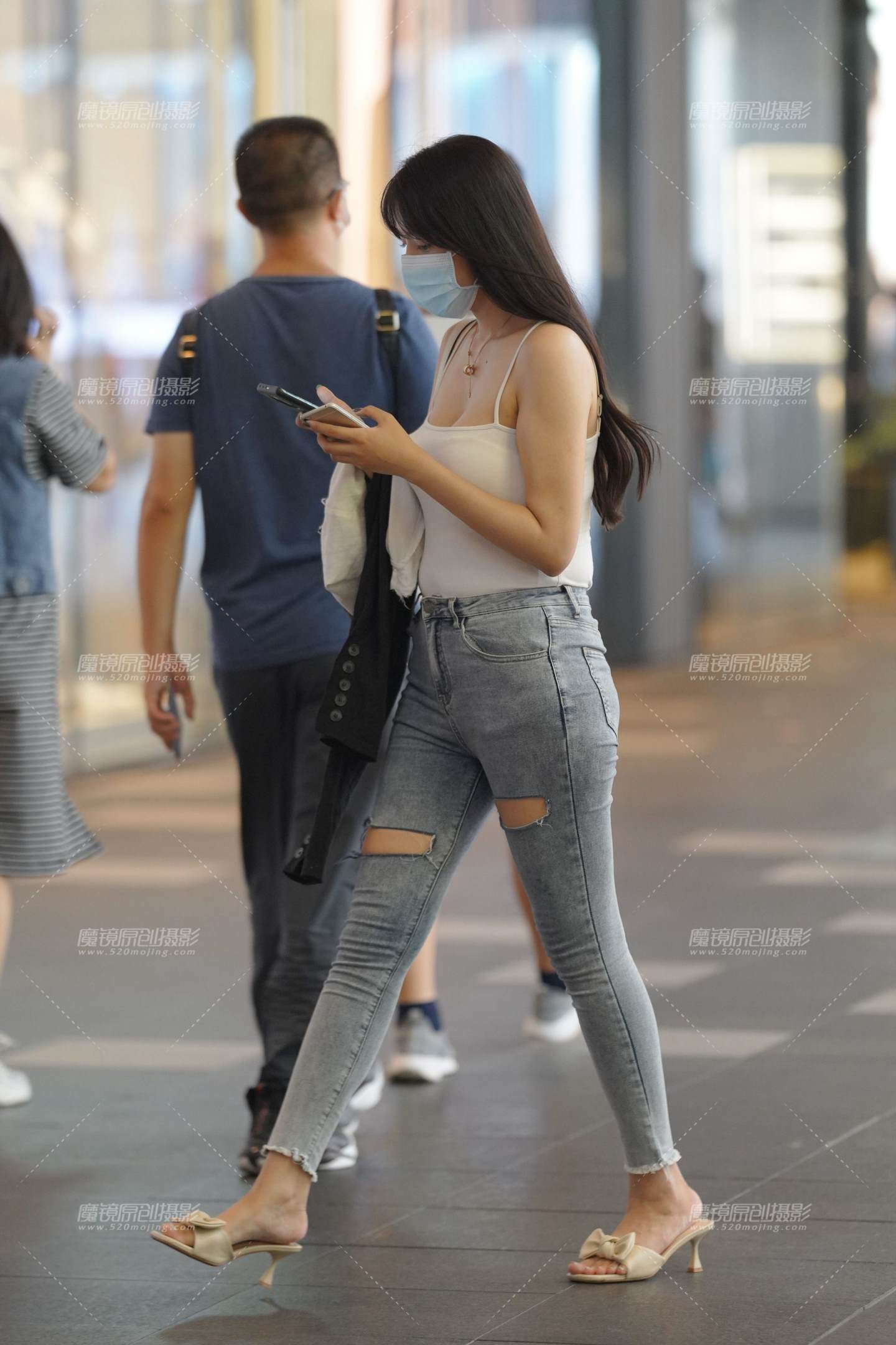 图片[1]-丰韵紧牛-街拍流行馆