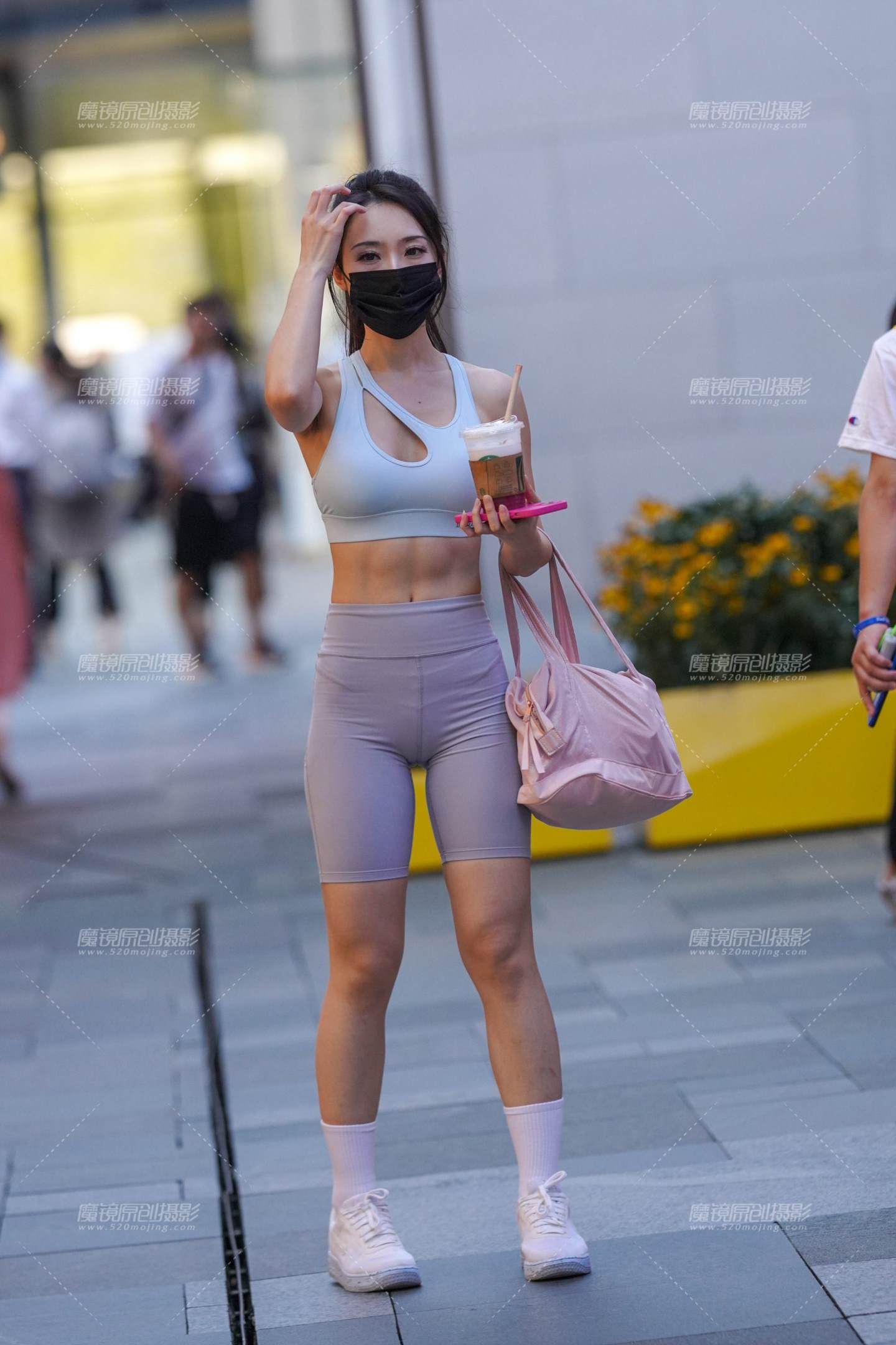 图片[1]-盛夏小姐姐-街拍流行馆