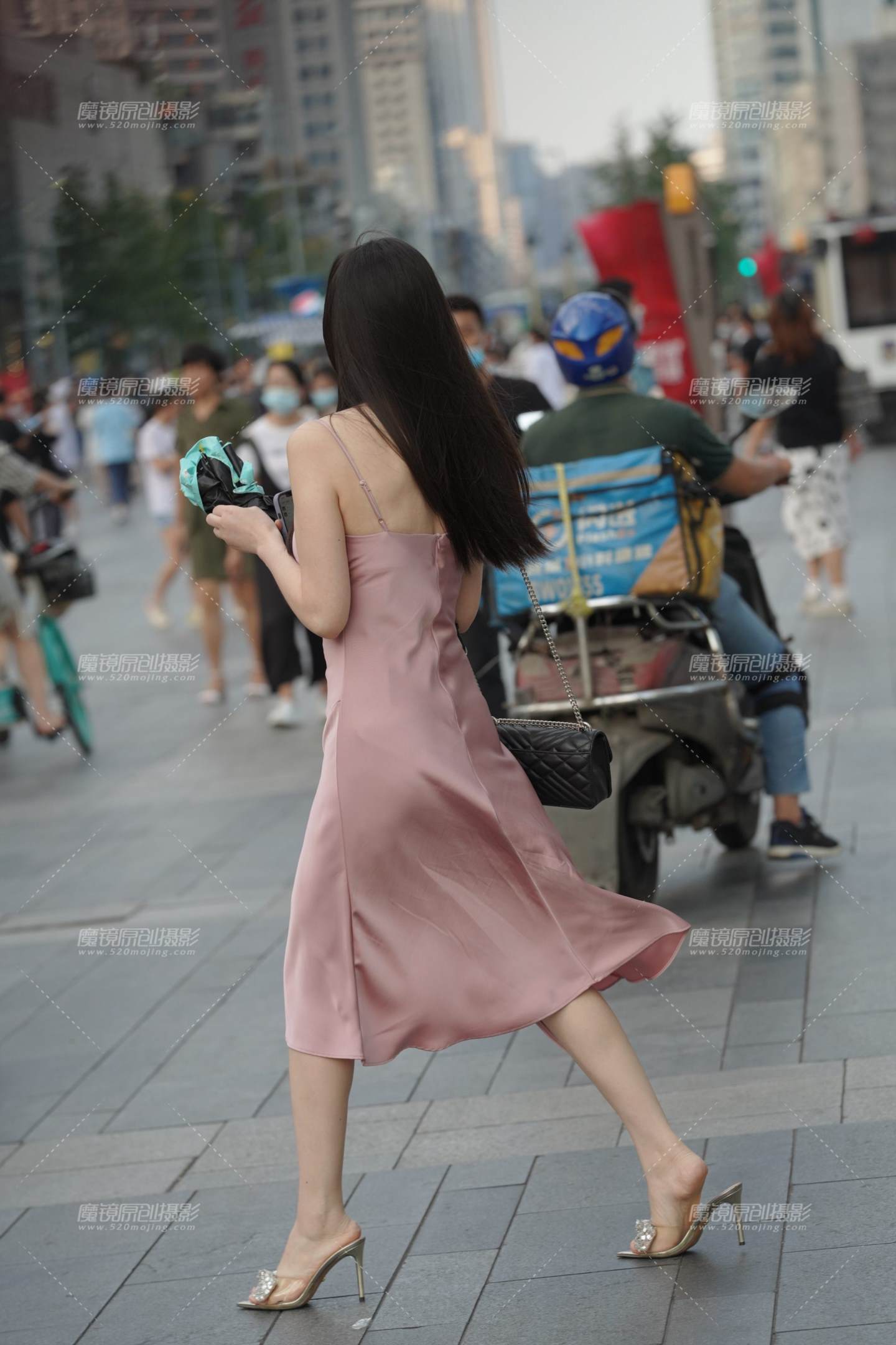 图片[2]-让人心动-街拍流行馆
