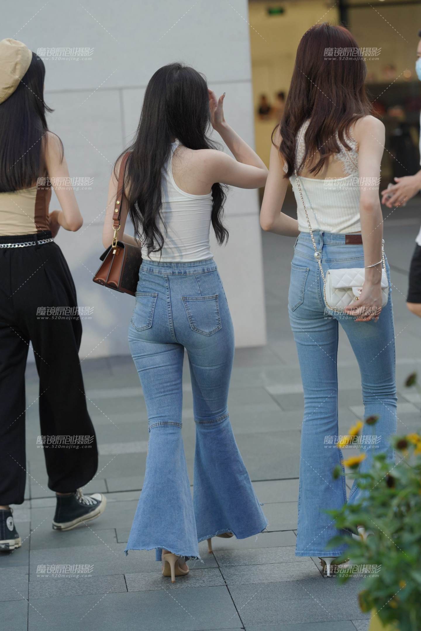 图片[2]-这才是紧牛的美-街拍流行馆