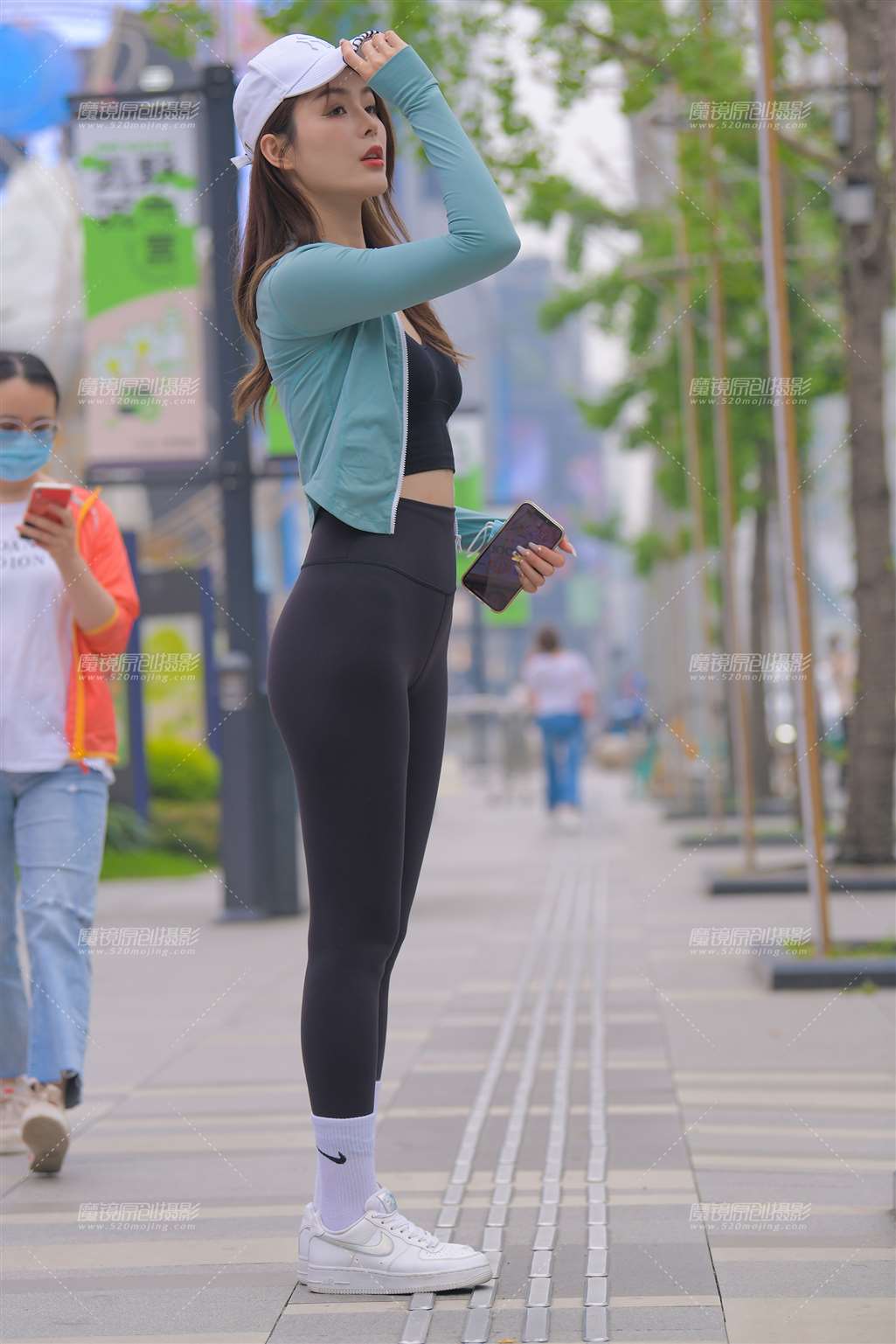 图片[1]-性感黑色瑜伽-街拍流行馆