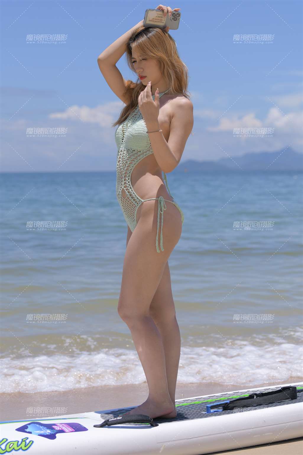 图片[4]-绿色比基尼美女-街拍流行馆