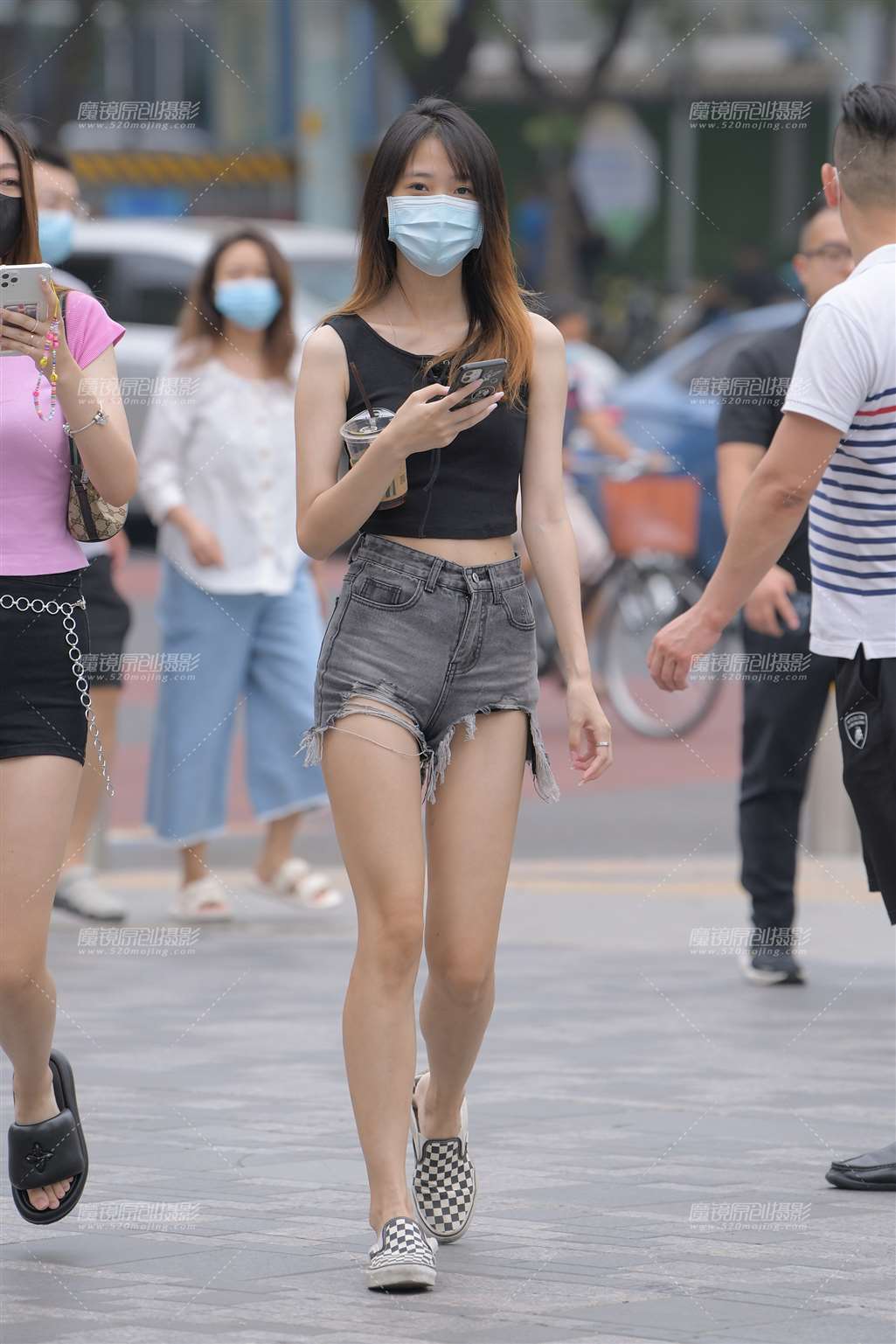 图片[1]-热裤美眉-街拍流行馆