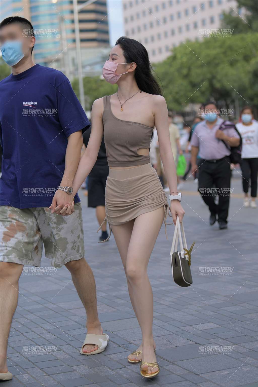 图片[1]-娇嫩女友-街拍流行馆