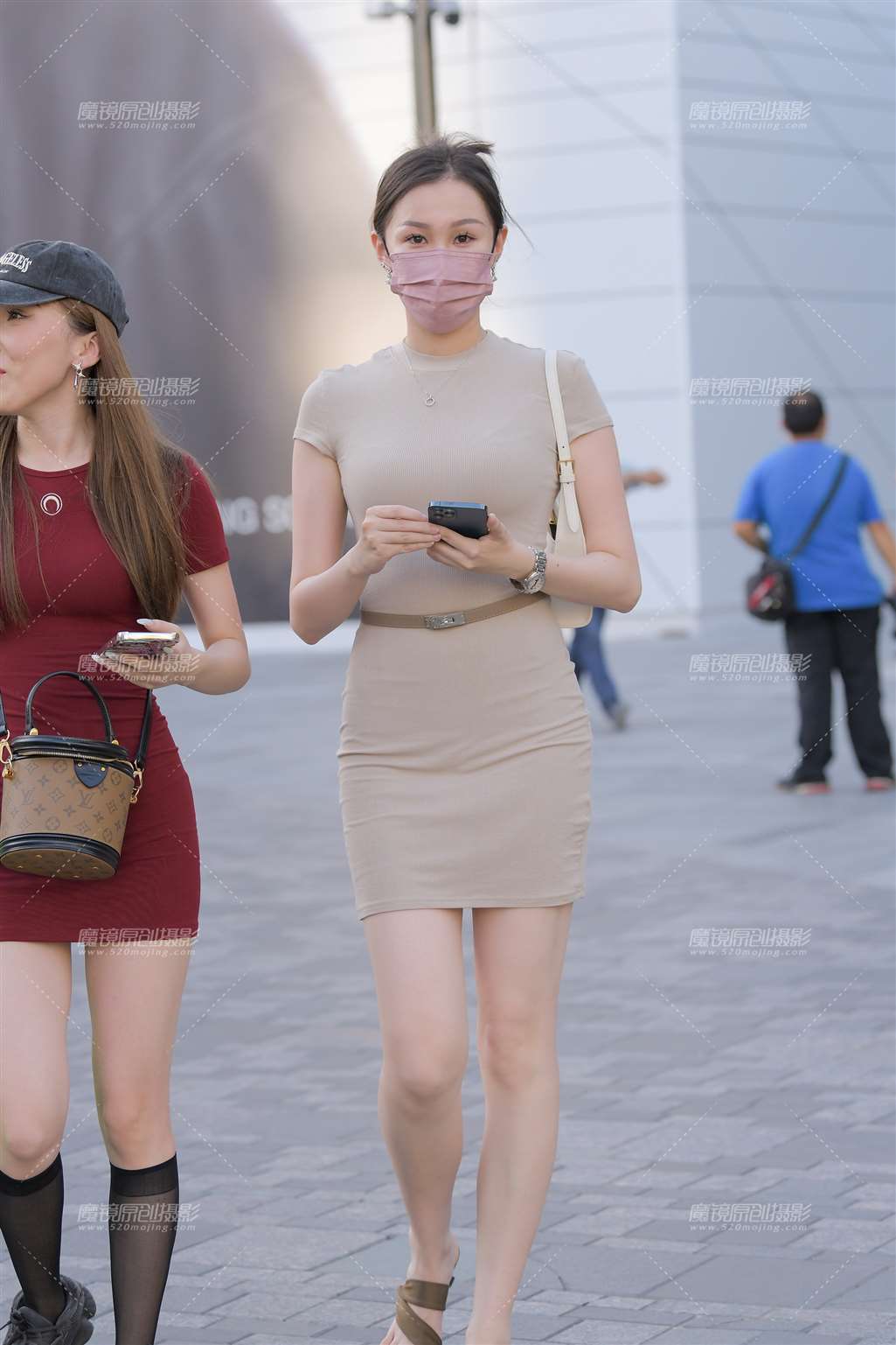 图片[1]-浅咖-街拍流行馆