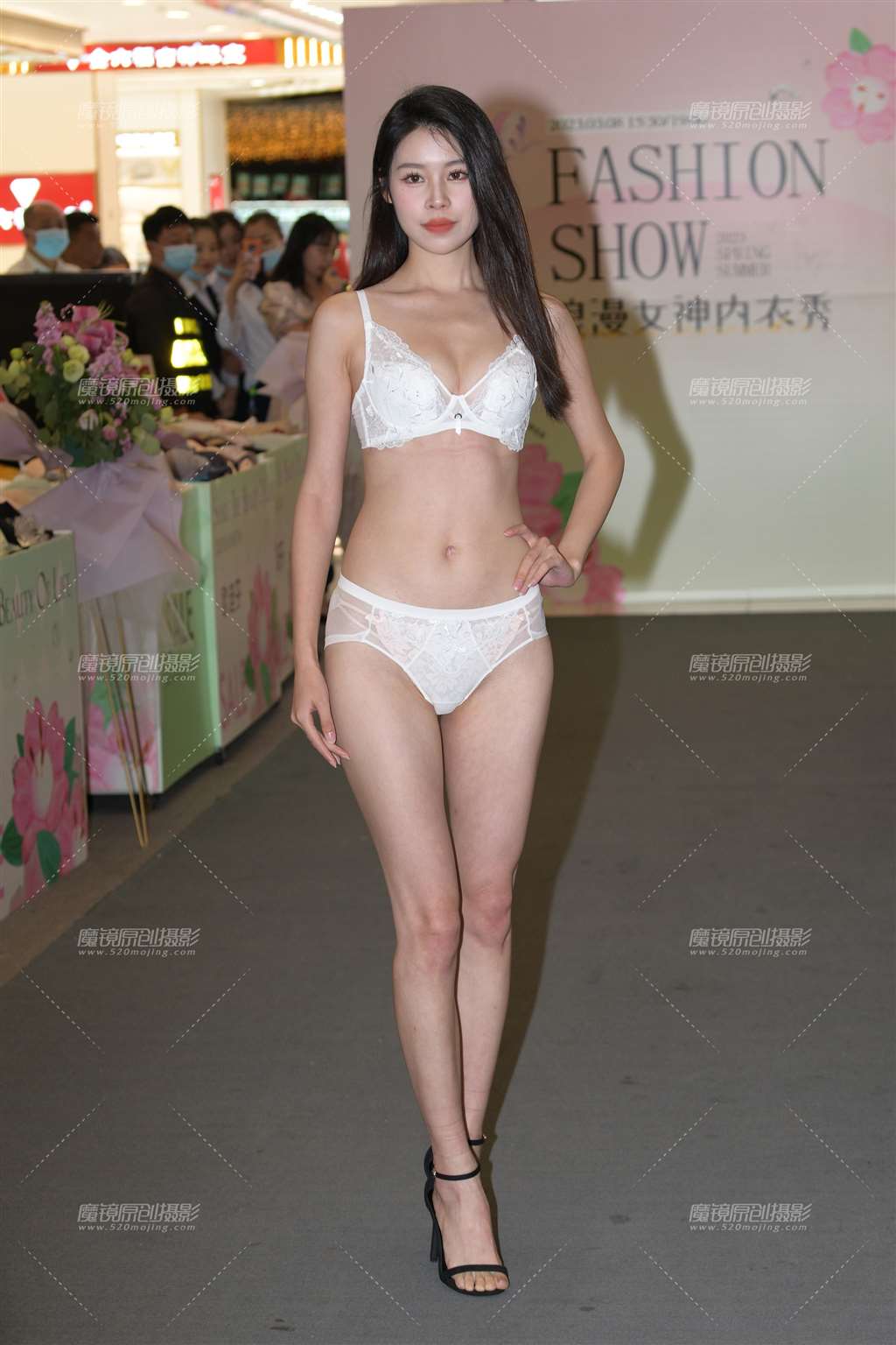 图片[1]-2023三八女神节，我喜欢她～-街拍流行馆