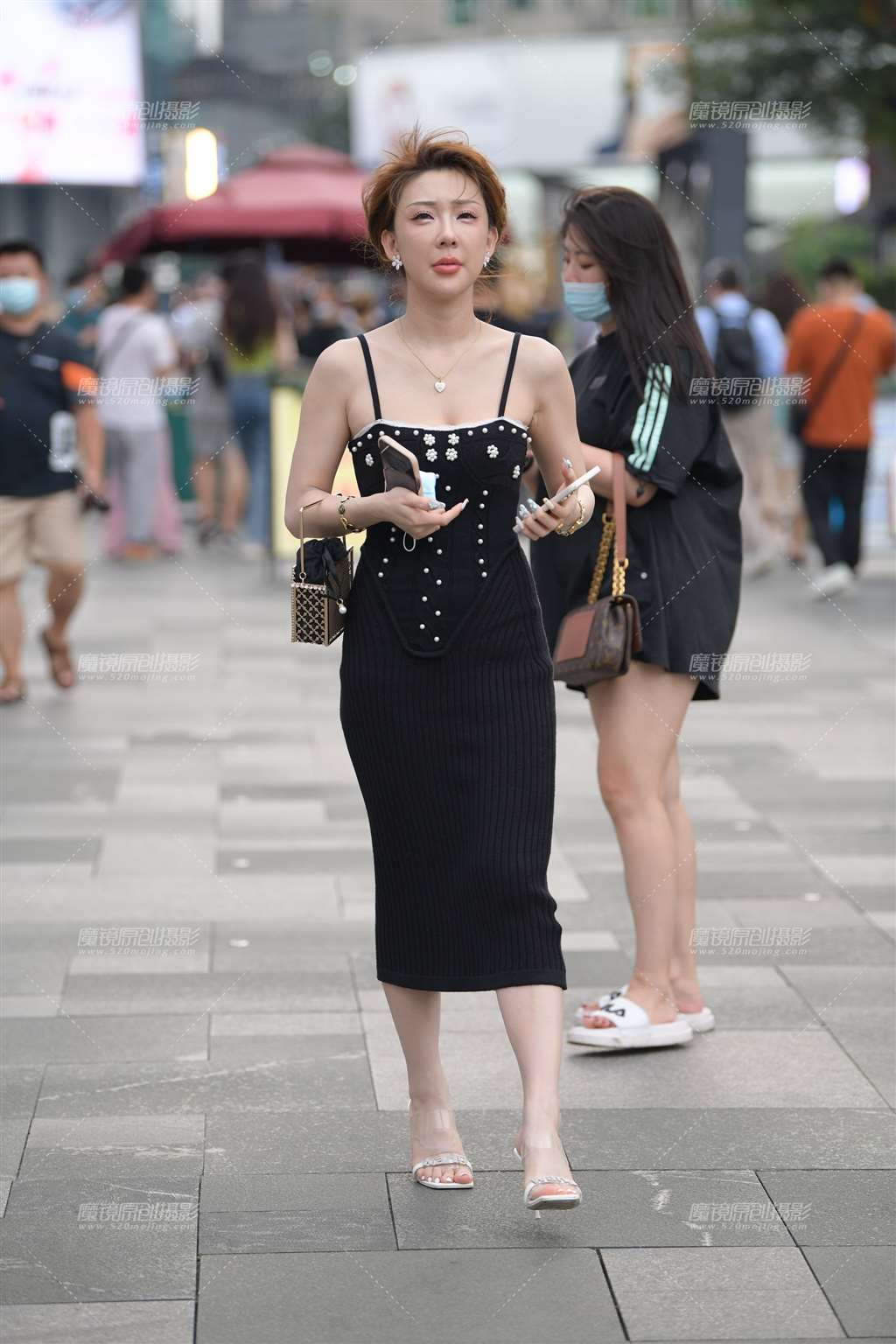 图片[1]-韵味，轻熟女-街拍流行馆