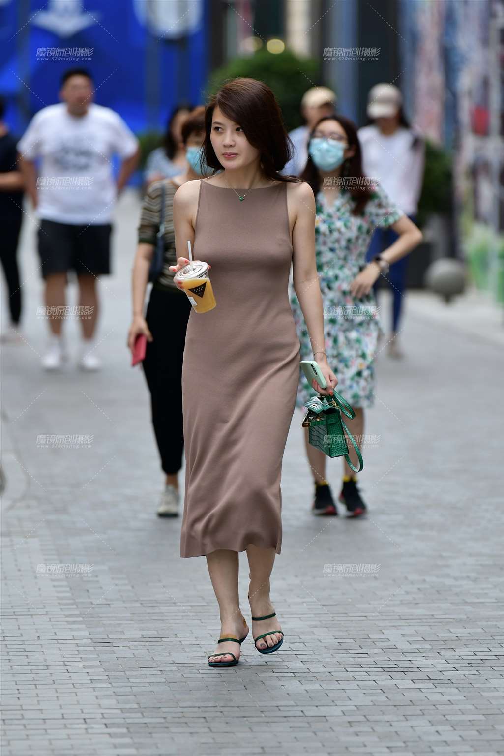 图片[4]-腼腆长裙美女-流行馆