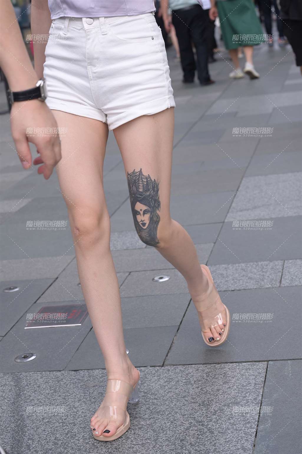 图片[4]-热裤长腿美女-流行馆