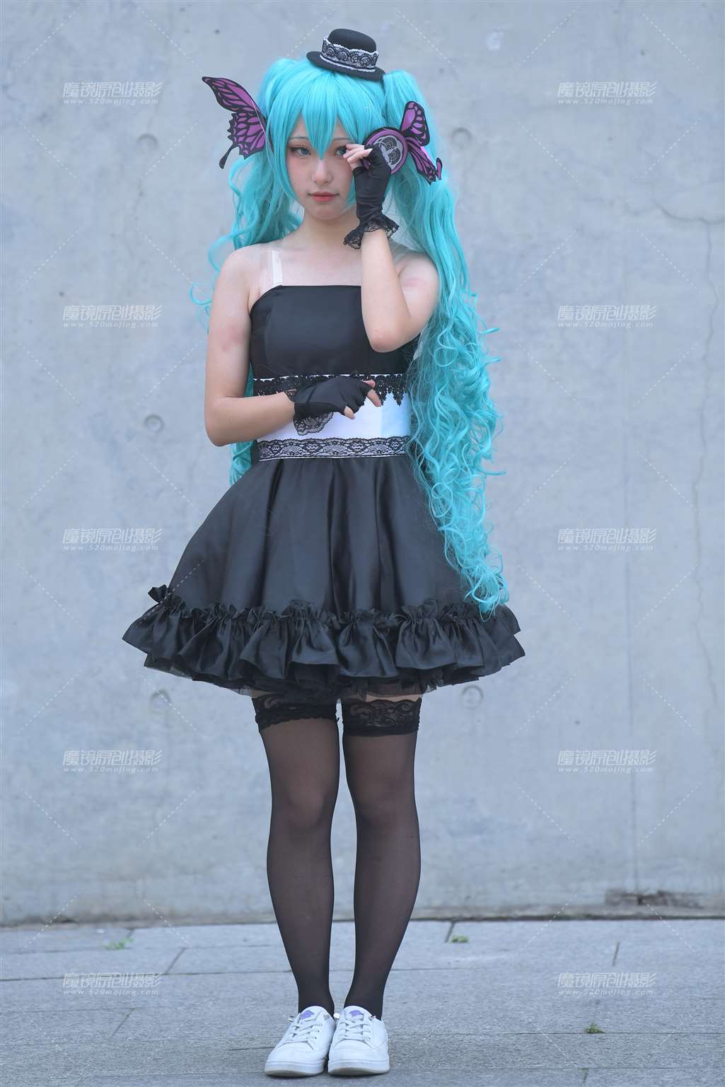 图片[3]-脚上有创可贴的黑丝COS-流行馆