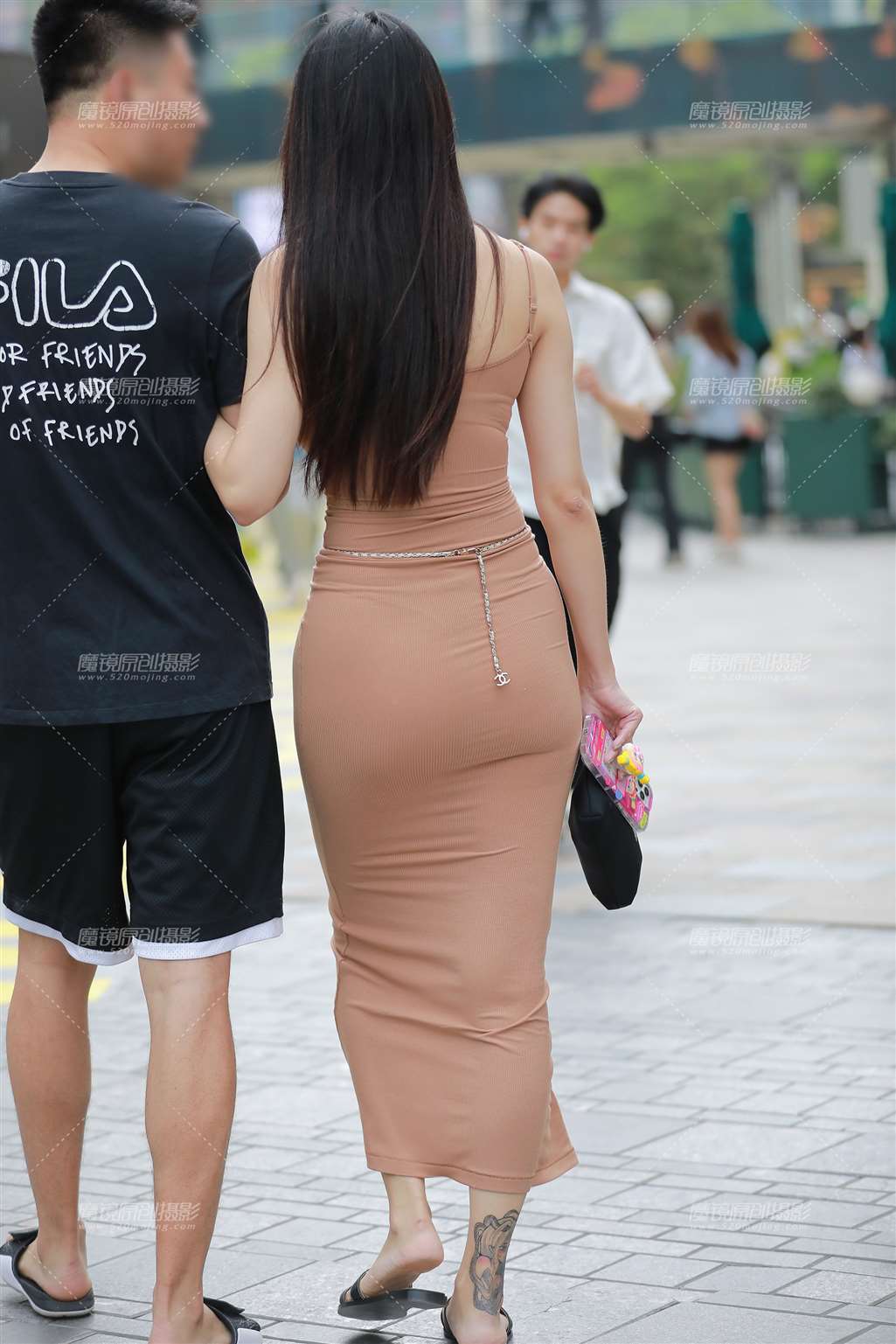 图片[2]-【玻璃街拍】性感包臀裙女友-流行馆