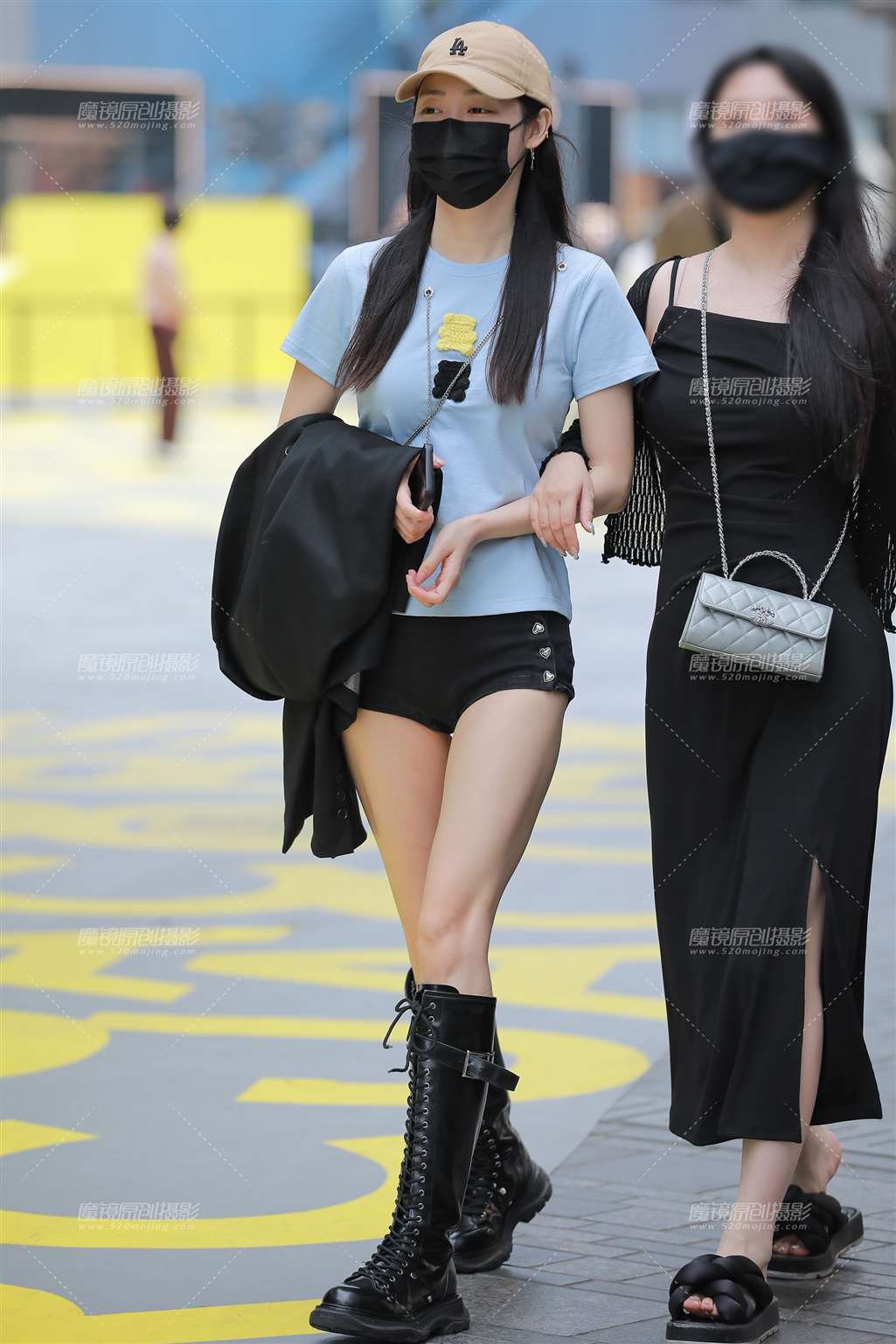 图片[5]-【玻璃街拍】黑色热裤-流行馆