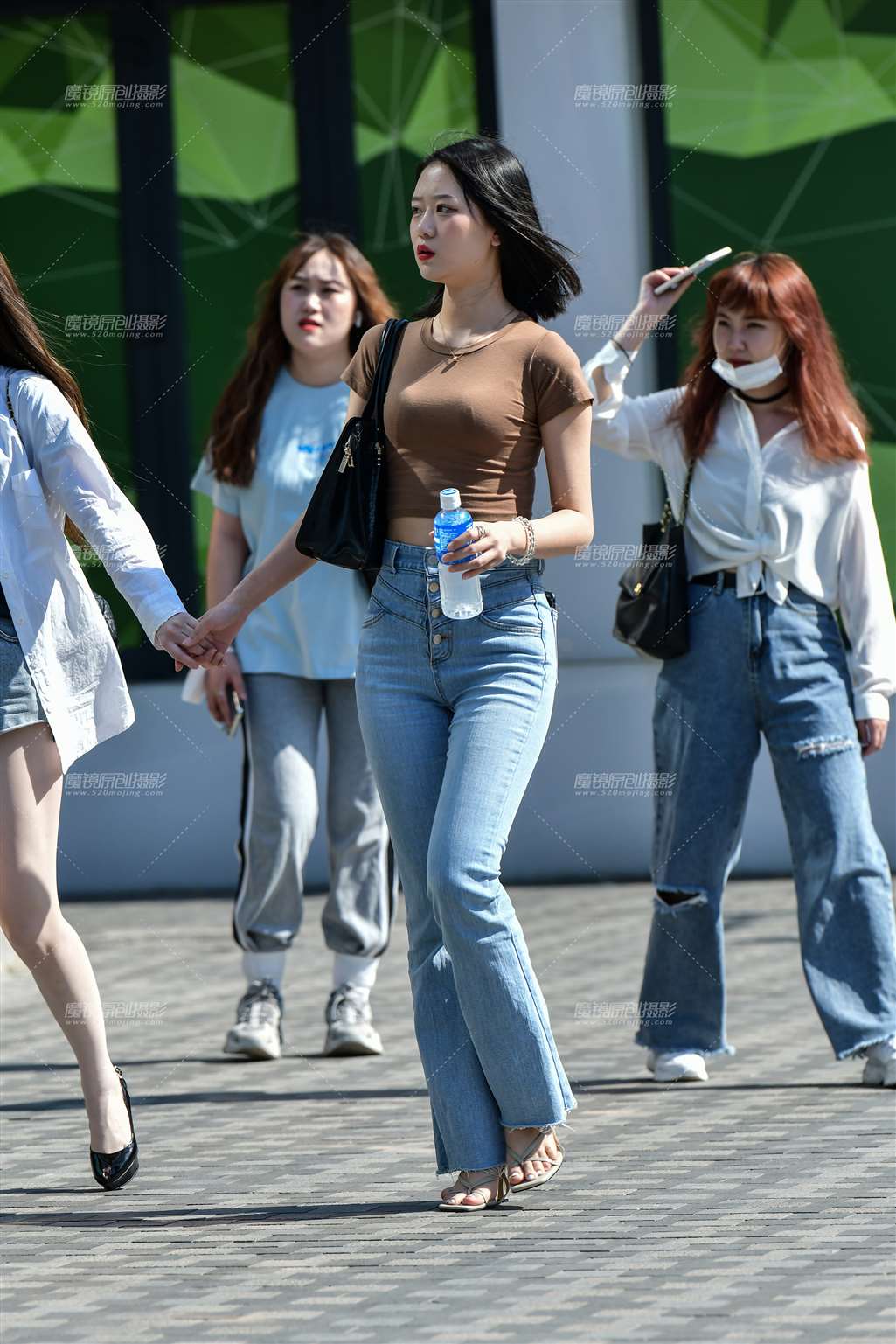 图片[3]-高挑气质牛仔裤美女-流行馆