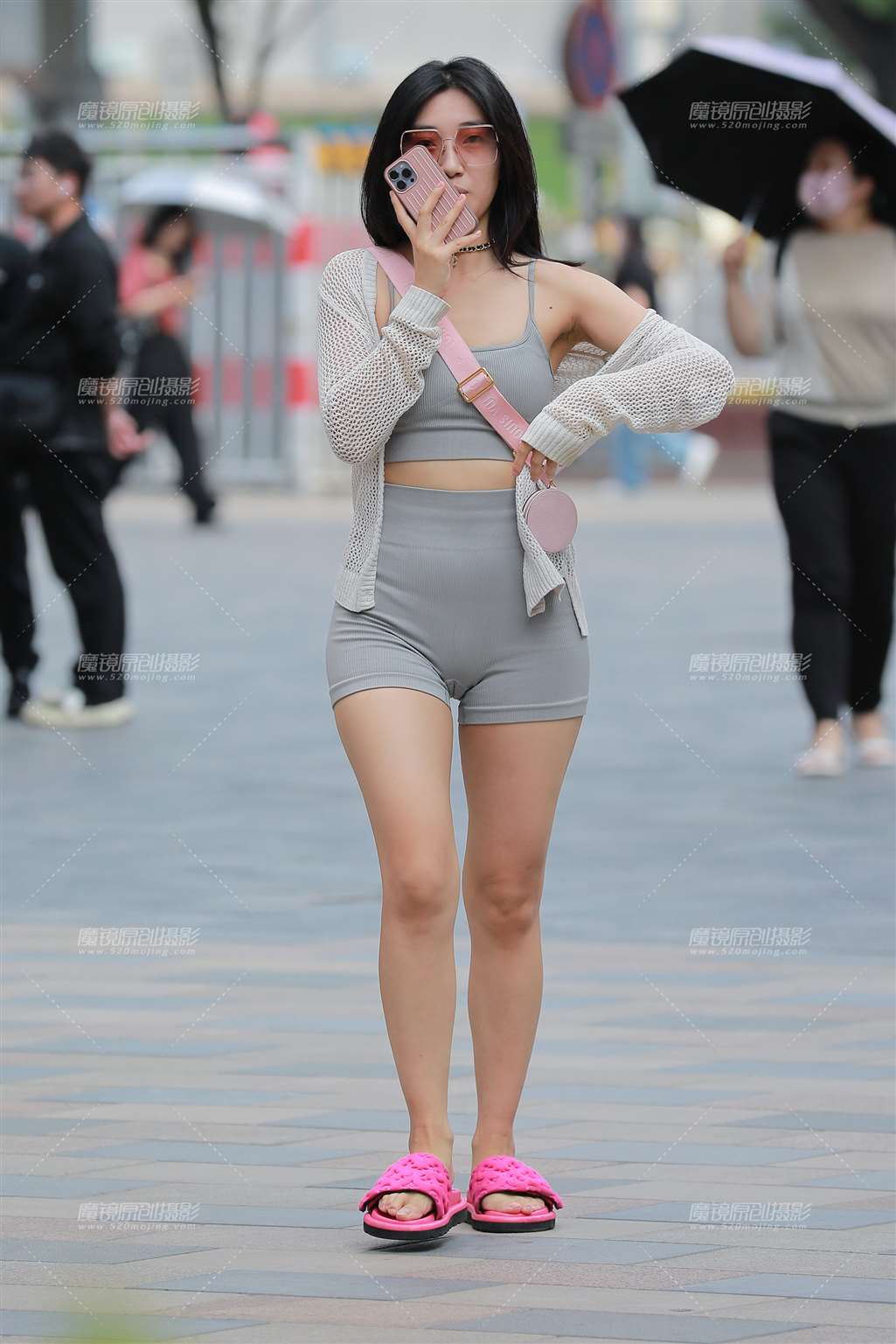 图片[5]-【玻璃街拍】瑜伽短裤小妹-流行馆