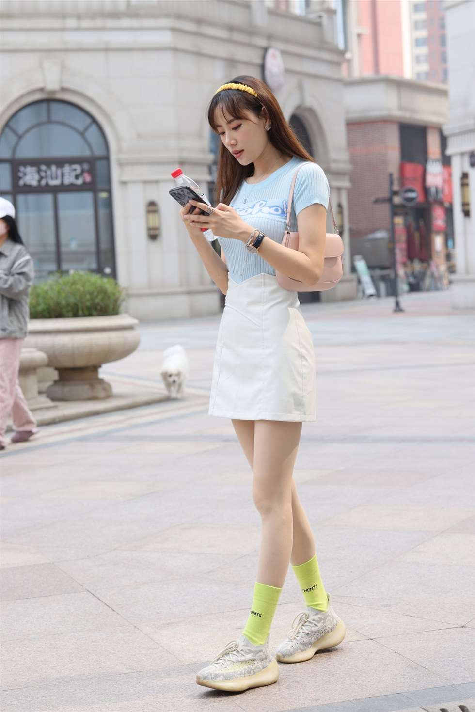 图片[3]-赵公子街拍作品运动鞋肉丝-街拍流行馆