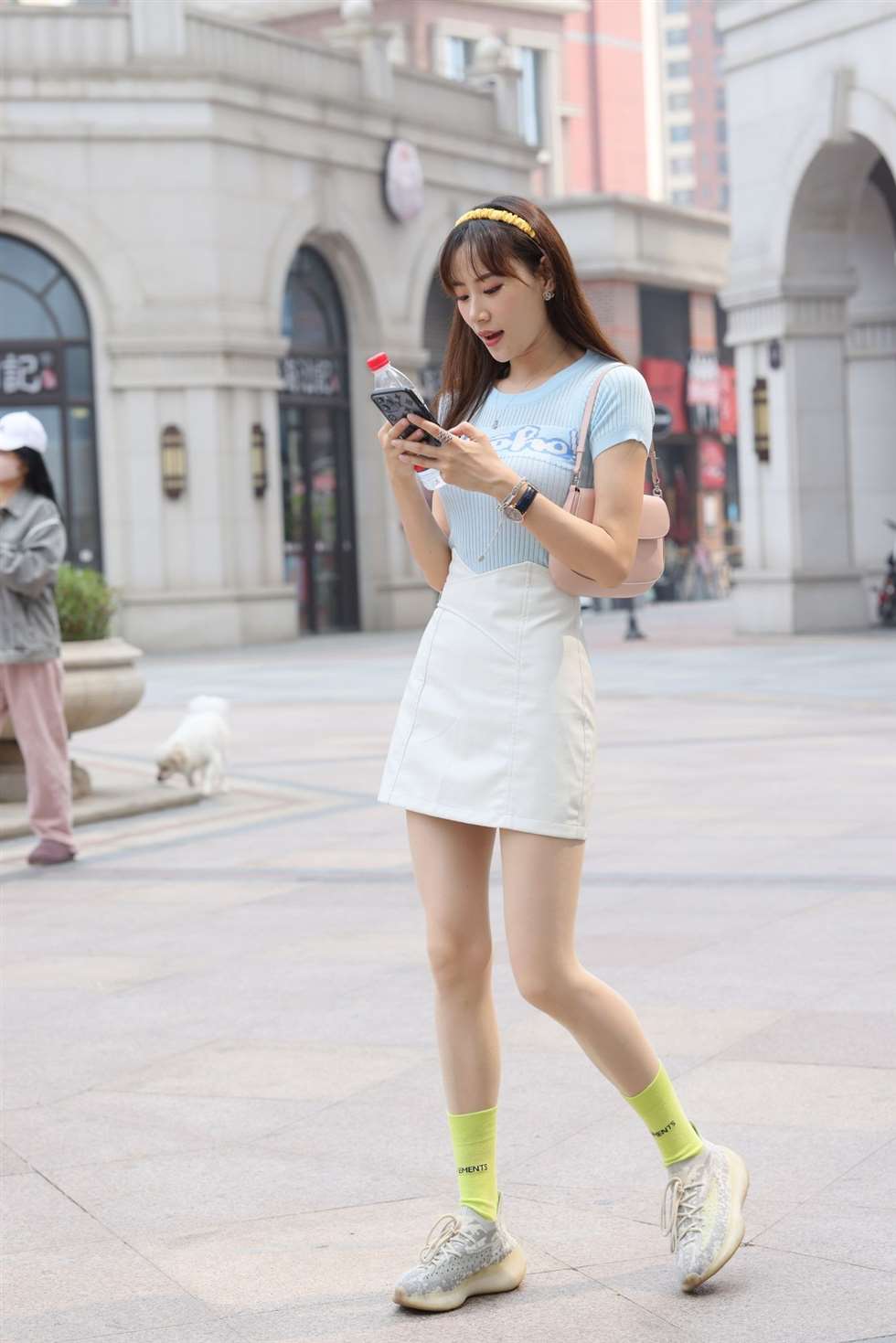 图片[2]-赵公子街拍作品运动鞋肉丝-街拍流行馆
