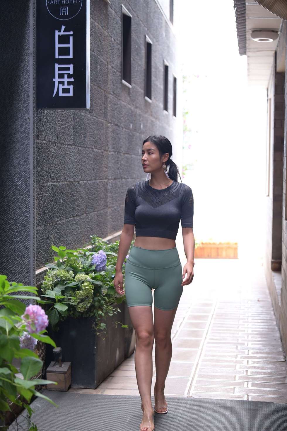 图片[4]-魂魂大理旅拍第六篇绿色短裤美女-街拍流行馆