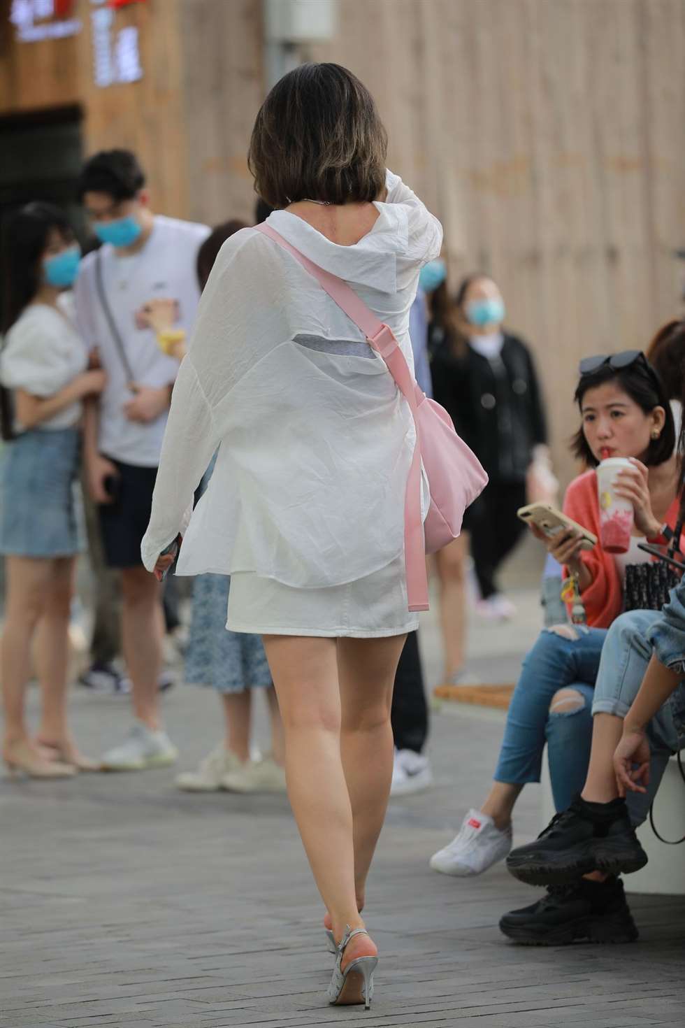 图片[3]-四九城嘎子街拍作品美腿高跟小姐姐-街拍流行馆