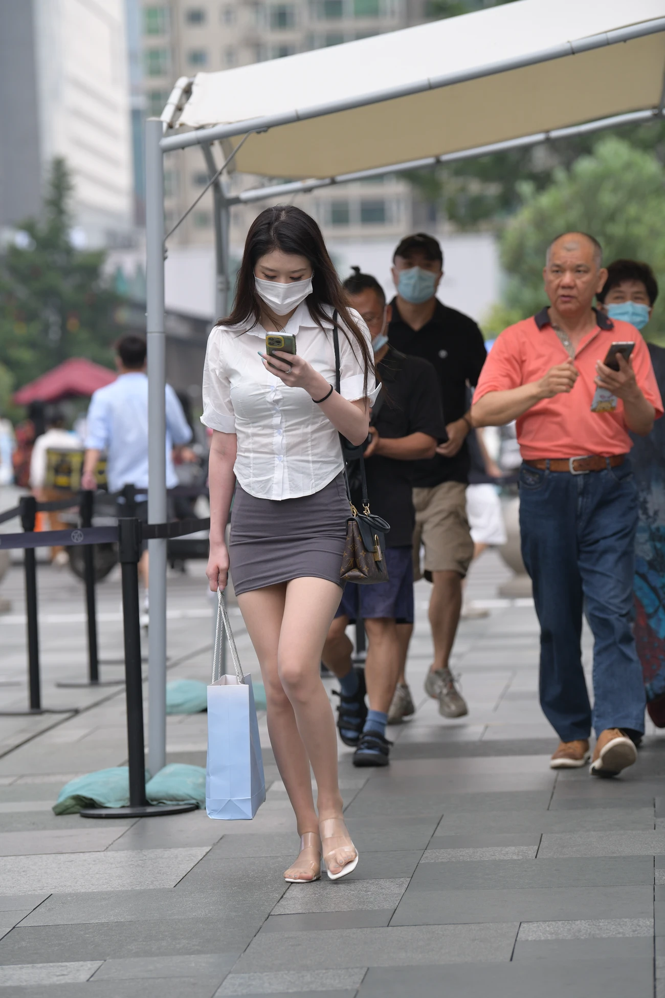 图片[2]-气质收腰温迪肉丝美女-街拍流行馆