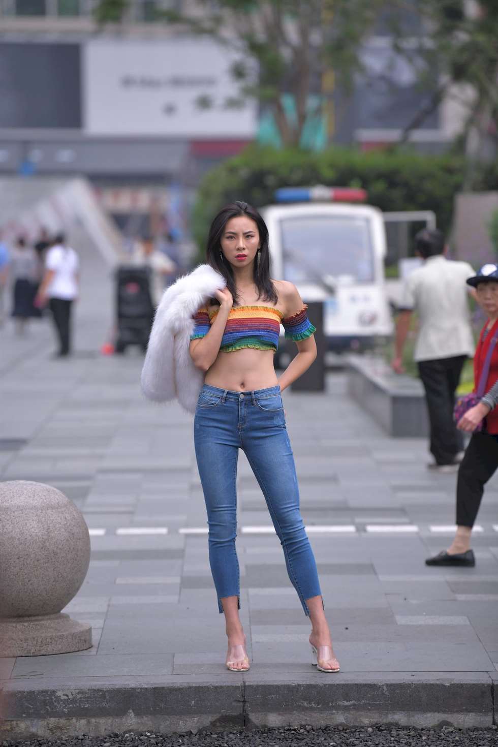 图片[2]-[街拍精选]魂魂模拍作品翘臀紧牛（购图）-街拍流行馆
