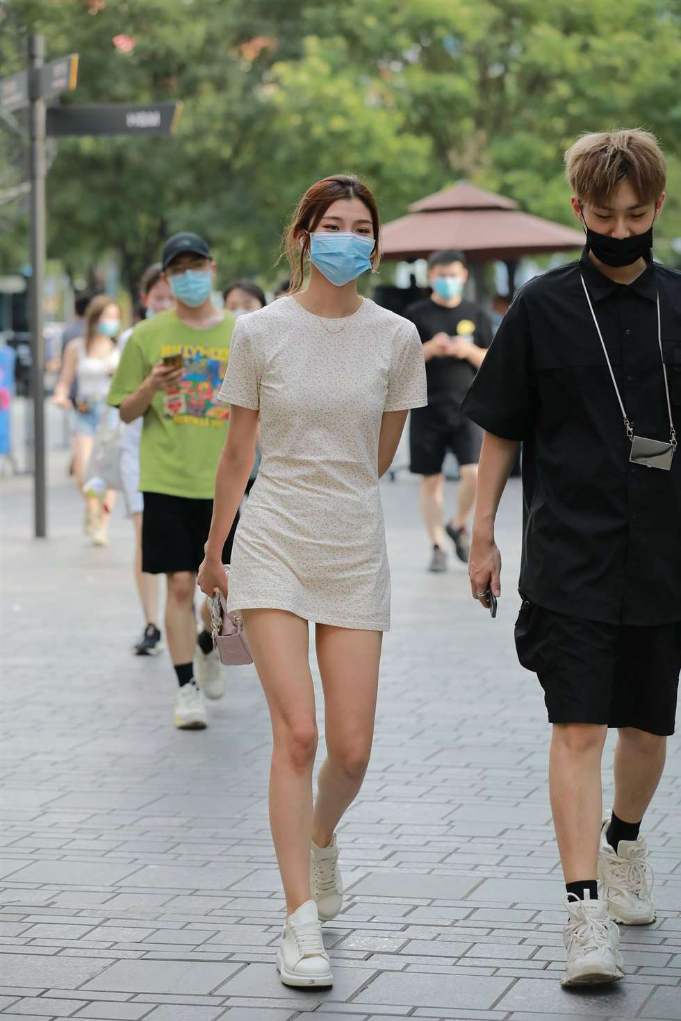 图片[5]-四九城嘎子街拍作品长腿女友-街拍流行馆